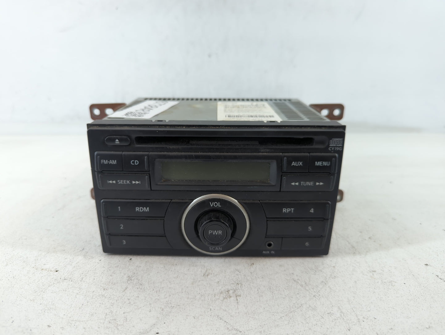 2012-2014 Nissan Versa Am Fm Cd Player Radio Receiver - Oemusedautoparts1.com