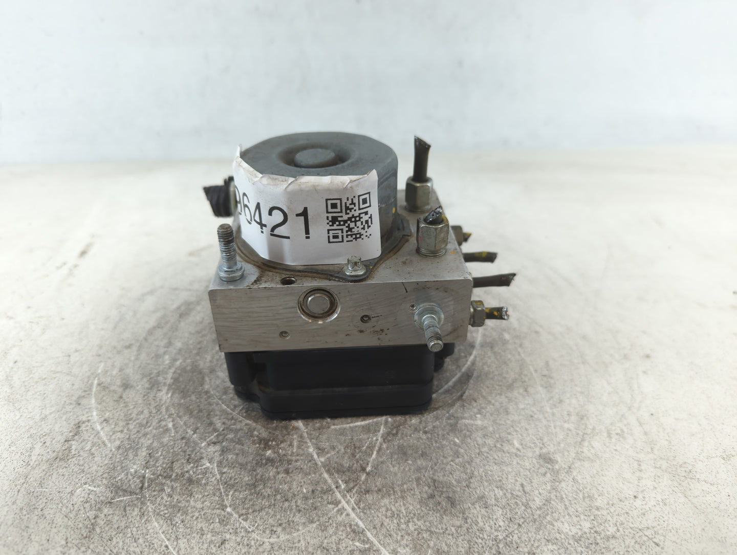 2012 Nissan Versa ABS Pump Control Module Replacement P/N:47660 3BB0A Fits OEM Used Auto Parts - Oemusedautoparts1.com