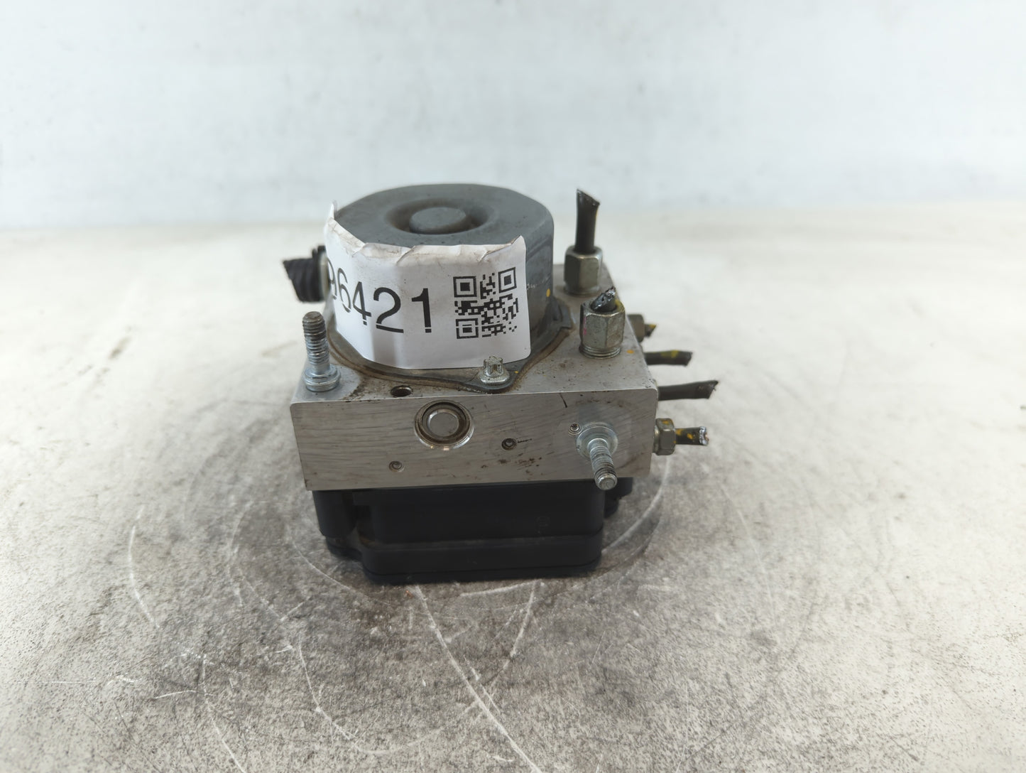 2012 Nissan Versa ABS Pump Control Module Replacement P/N:47660 3BB0A Fits OEM Used Auto Parts - Oemusedautoparts1.com