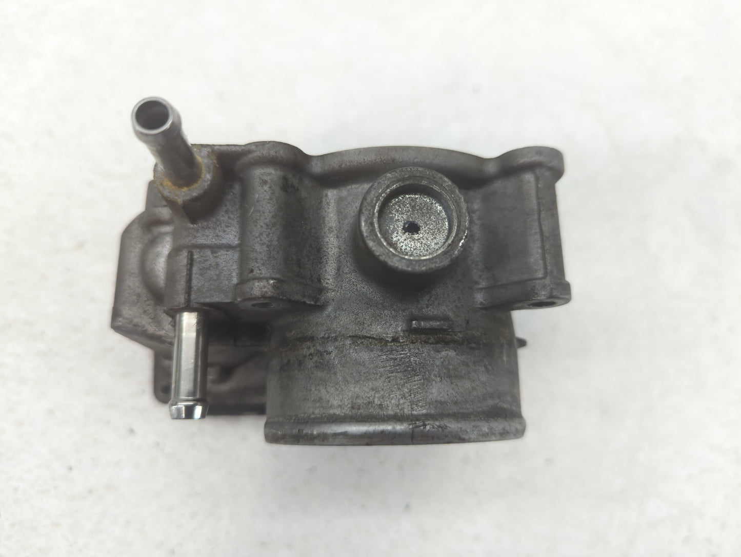 2007-2012 Nissan Versa Throttle Body P/N:02349 ET-A60-02 D Fits OEM Used Auto Parts - Oemusedautoparts1.com