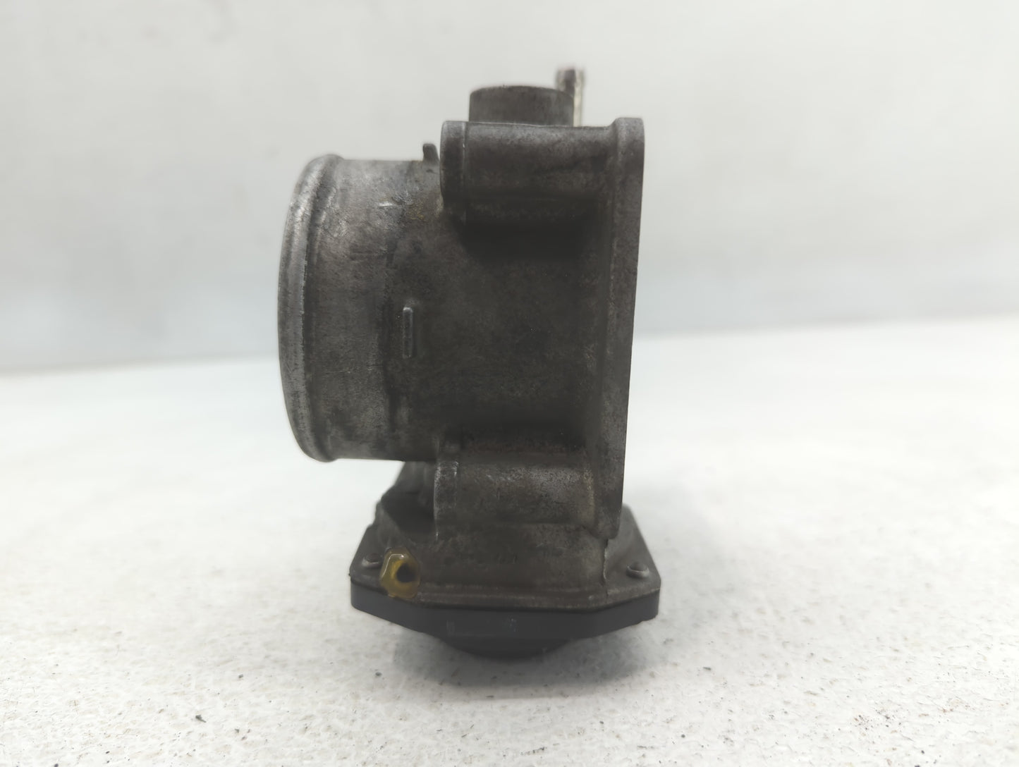 2007-2012 Nissan Versa Throttle Body P/N:02349 ET-A60-02 D Fits OEM Used Auto Parts - Oemusedautoparts1.com