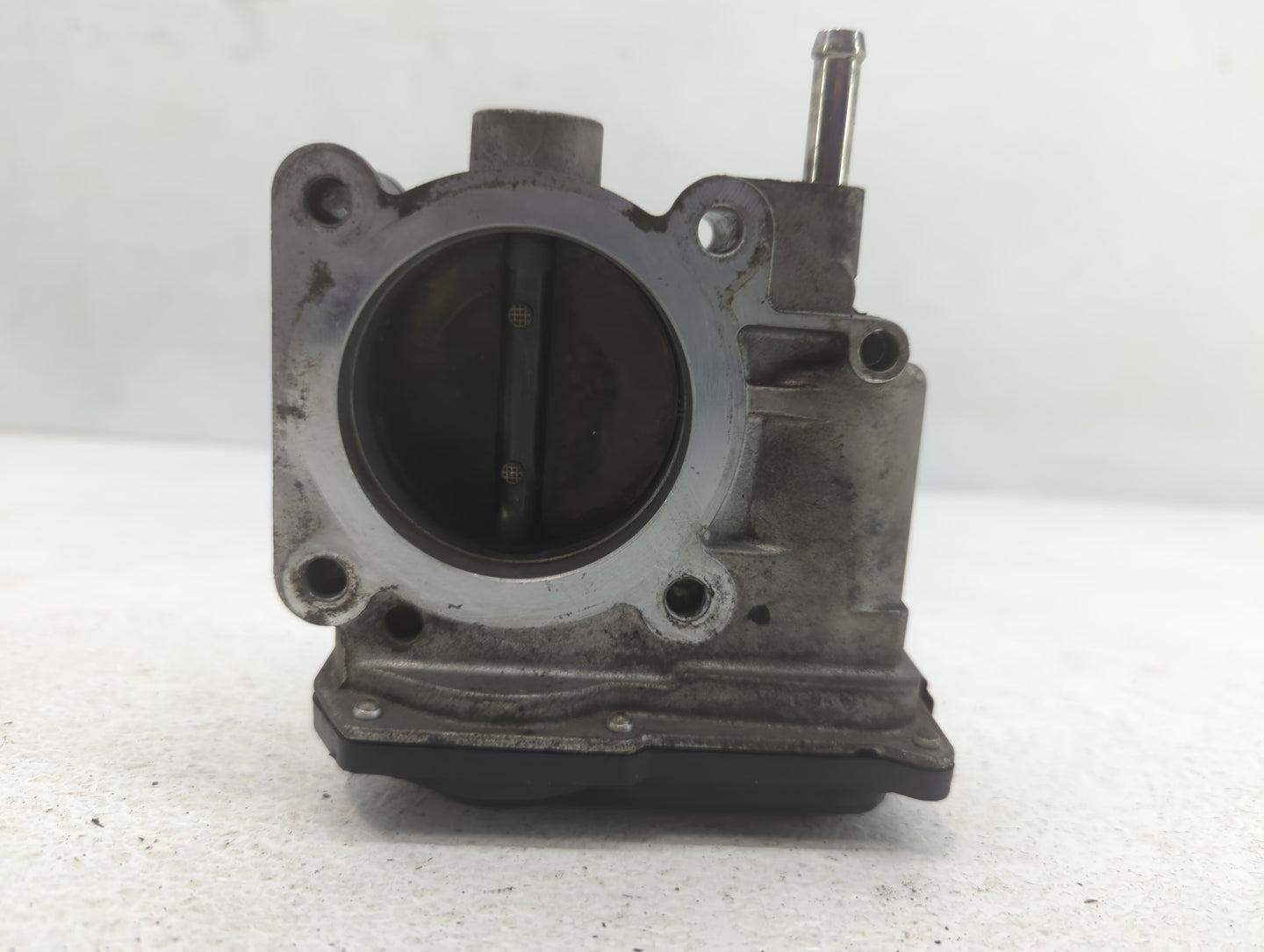 2007-2012 Nissan Versa Throttle Body P/N:02349 ET-A60-02 D Fits OEM Used Auto Parts - Oemusedautoparts1.com