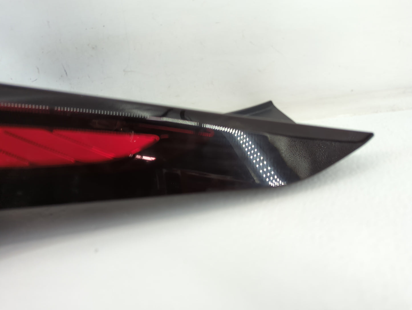 2007-2012 Nissan Versa Tail Light Assembly Passenger Right OEM P/N:180814 Fits Fits 2007 2008 2009 2010 2011 2012 OEM Used A