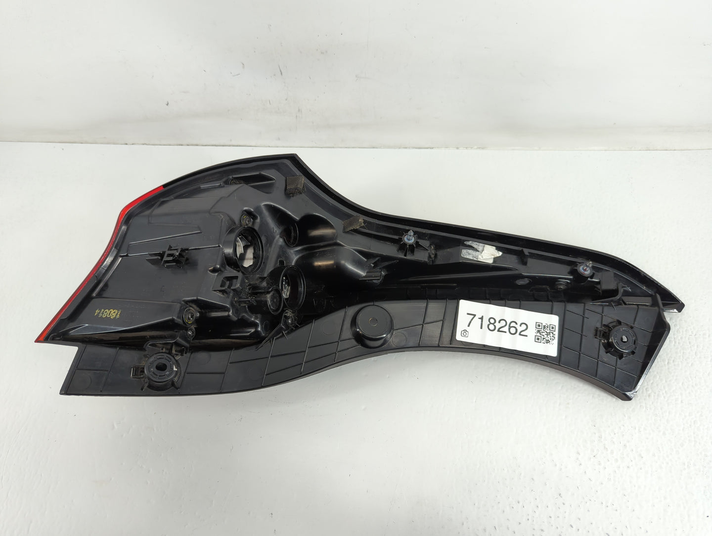 2007-2012 Nissan Versa Tail Light Assembly Passenger Right OEM P/N:180814 Fits Fits 2007 2008 2009 2010 2011 2012 OEM Used A