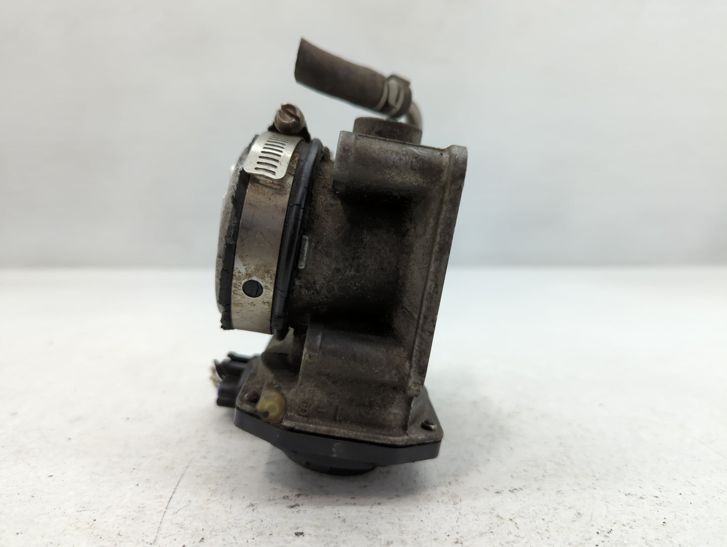 2012-2019 Nissan Versa Throttle Body P/N:3AA50-02 C Fits Fits 2012 2013 2014 2015 2016 2017 2018 2019 OEM Used Auto Parts - 