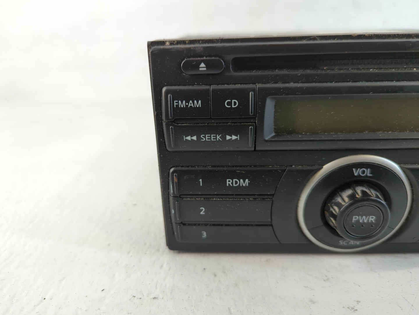 2012-2014 Nissan Versa Am Fm Cd Player Radio Receiver - Oemusedautoparts1.com