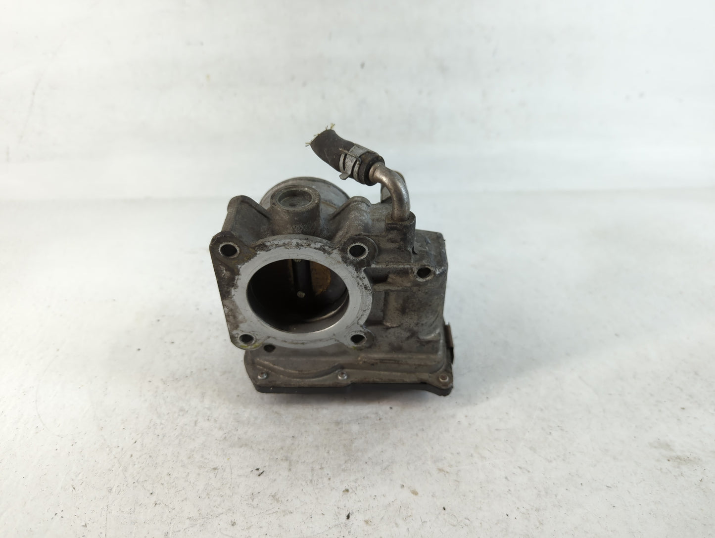 2012-2019 Nissan Versa Throttle Body P/N:3AA50-02 F Fits Fits 2012 2013 2014 2015 2016 2017 2018 2019 OEM Used Auto Parts - 