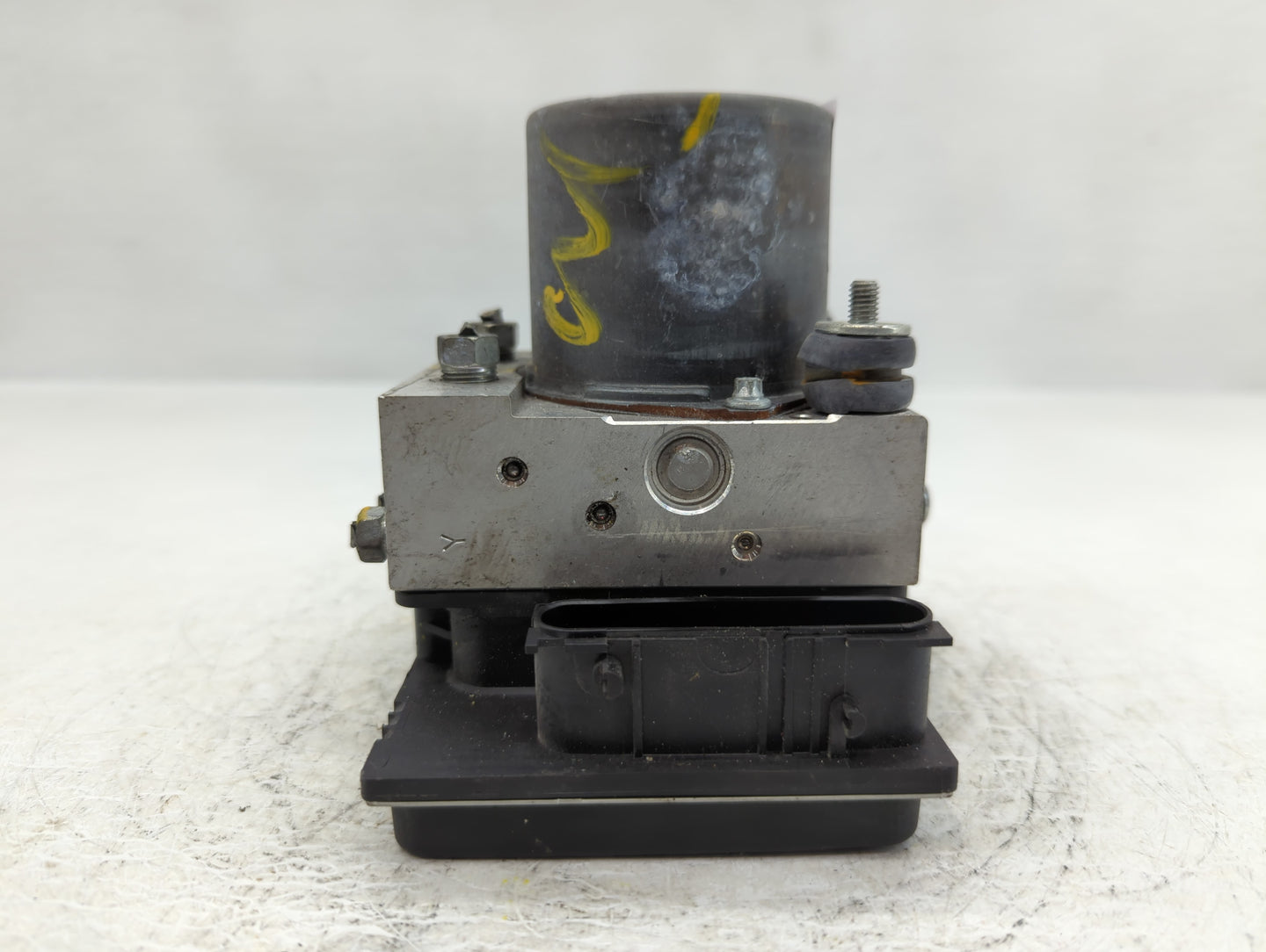 2010-2012 Nissan Versa ABS Pump Control Module Replacement P/N:20621 C0067 0 265 951 867 Fits Fits 2010 2011 2012 OEM Used A