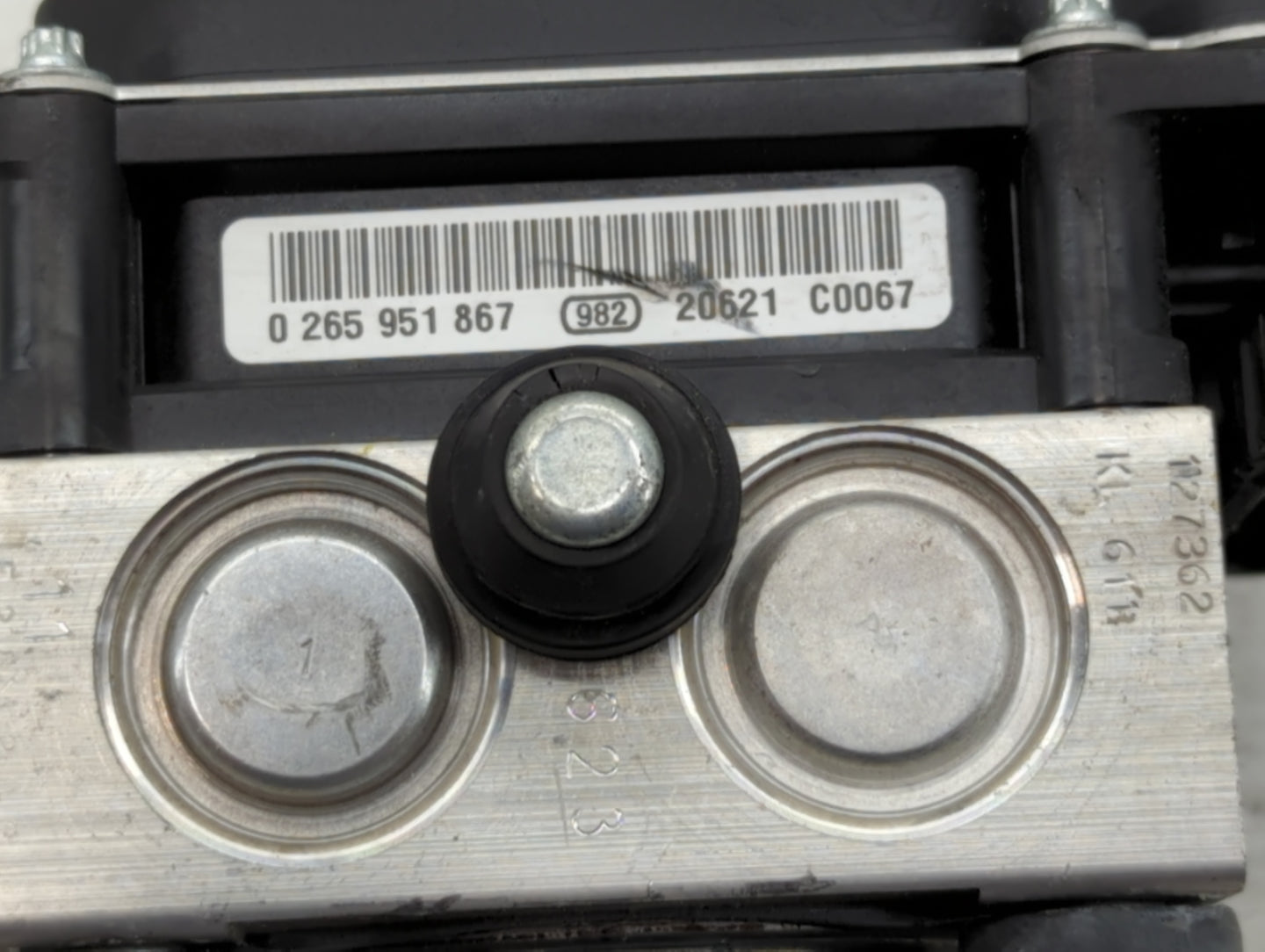 2010-2012 Nissan Versa ABS Pump Control Module Replacement P/N:20621 C0067 0 265 951 867 Fits Fits 2010 2011 2012 OEM Used A
