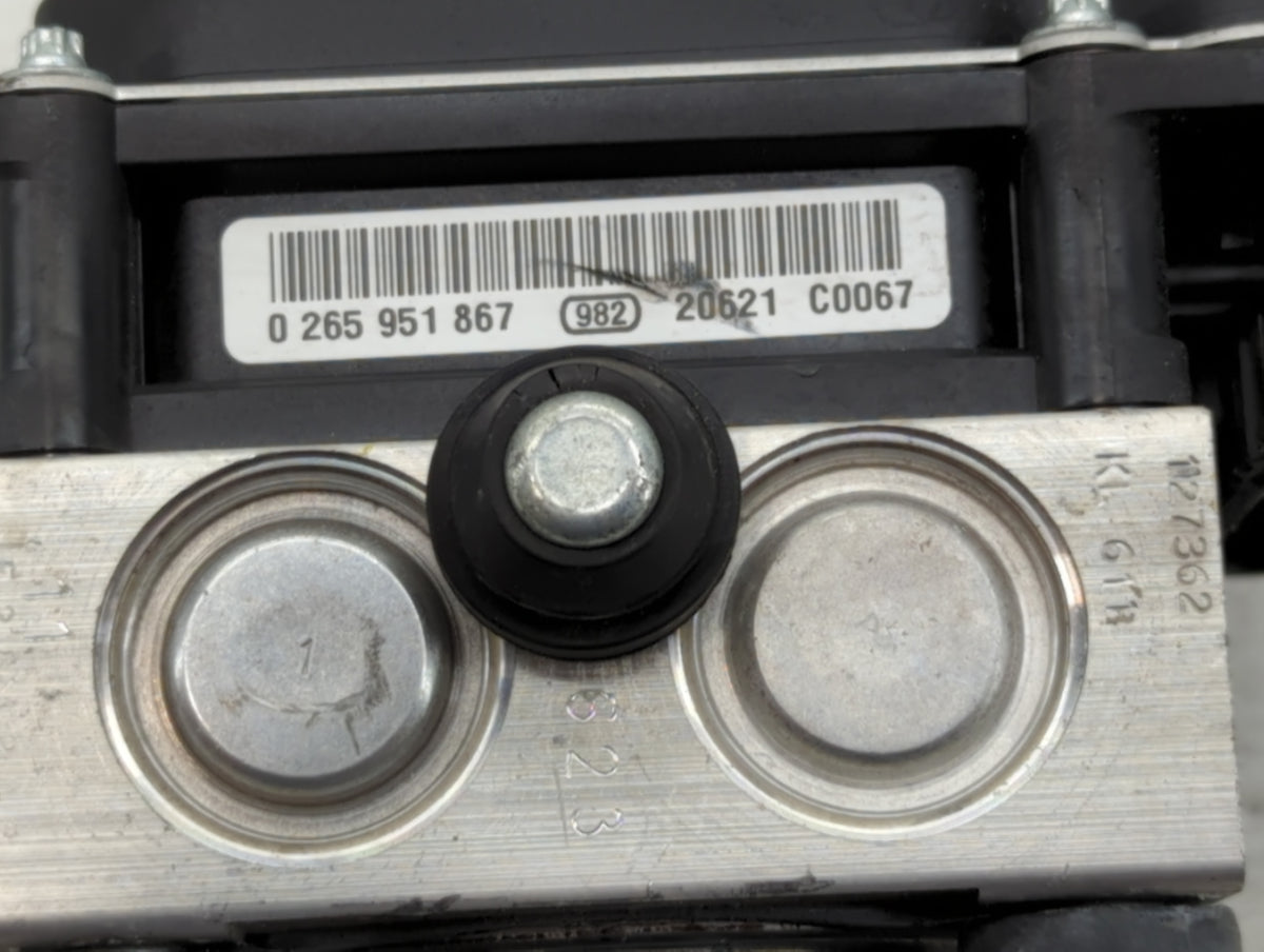 2010-2012 Nissan Versa Anti-Lock Brake ABS Pump Module Actuator OEM P/N:20621 C0067 0 265 951 867 Fits Fits 2010 2011 2012 O