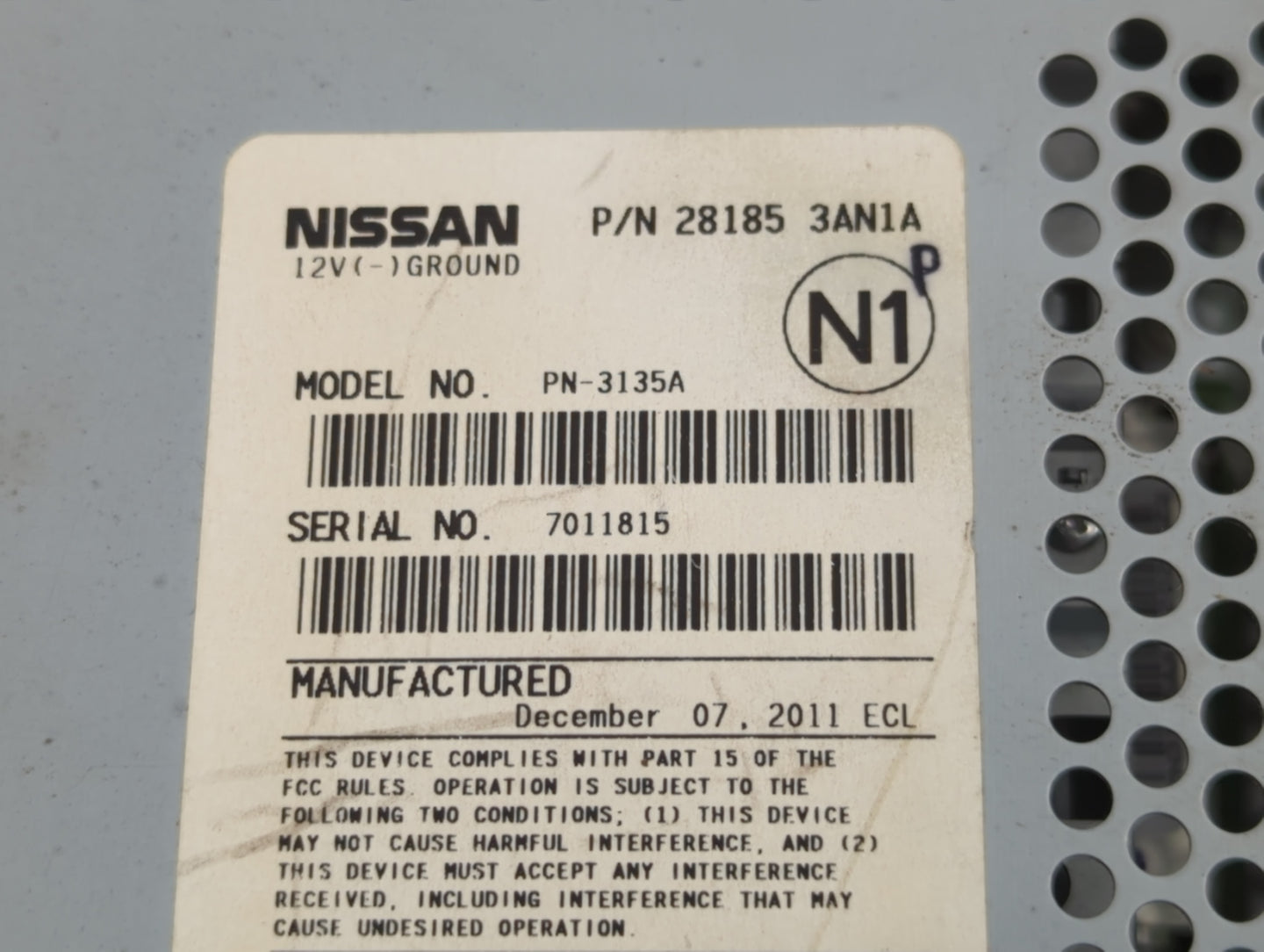 2012-2013 Nissan Versa Radio AM FM Cd Player Receiver Replacement P/N:28185 3AN1A Fits Fits 2012 2013 OEM Used Auto Parts - 