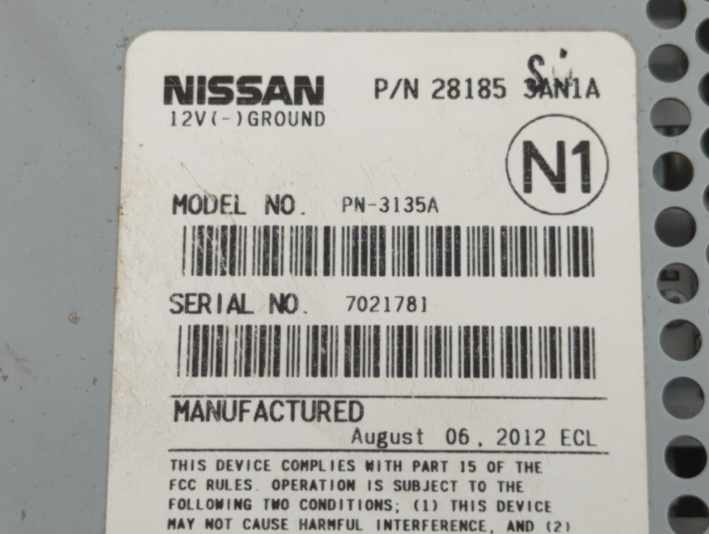 2012-2013 Nissan Versa Radio AM FM Cd Player Receiver Replacement P/N:28185 3AN1A Fits Fits 2012 2013 OEM Used Auto Parts - 