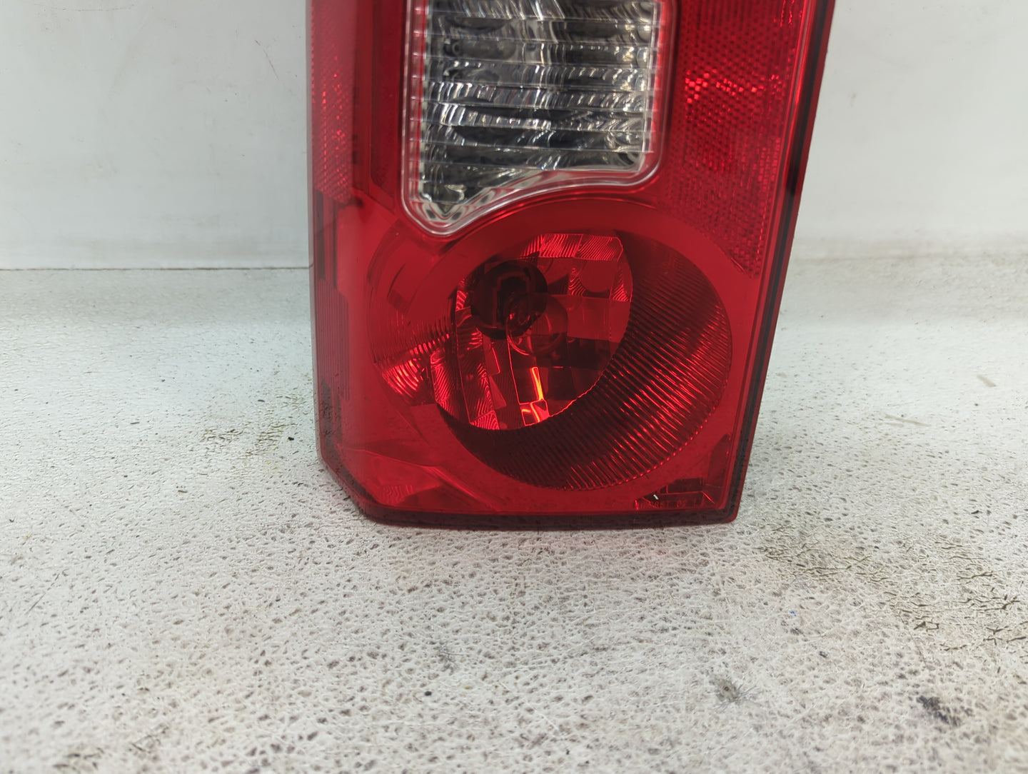 2005-2015 Nissan Xterra Tail Light Assembly Driver Left OEM Fits Fits 2005 2006 2007 2008 2009 2010 2011 2012 2013 2014 2015