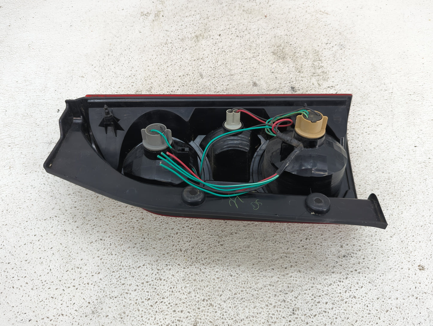 2005-2015 Nissan Xterra Tail Light Assembly Driver Left OEM Fits Fits 2005 2006 2007 2008 2009 2010 2011 2012 2013 2014 2015