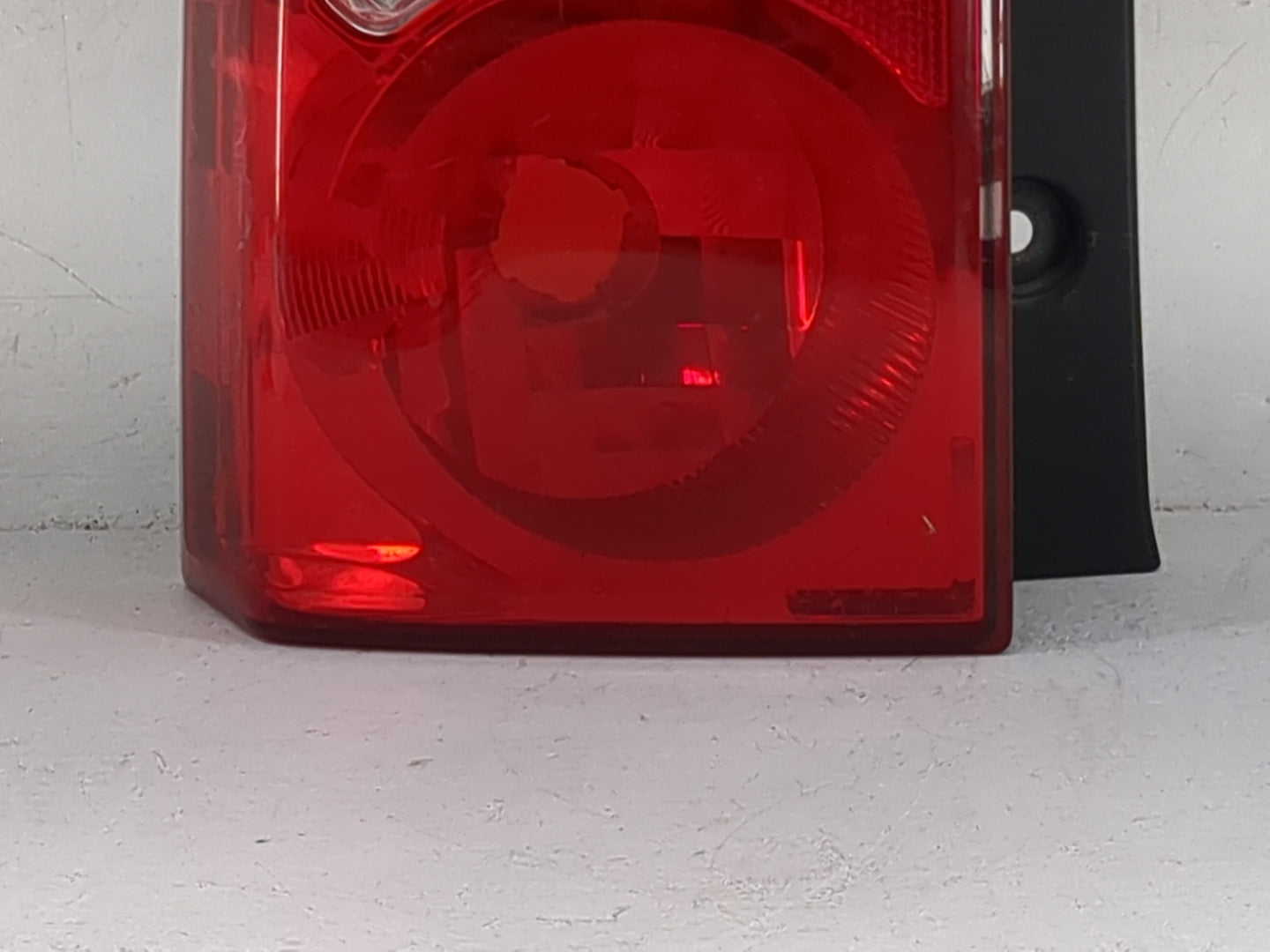 2005-2015 Nissan Xterra Tail Light Assembly Passenger Right OEM P/N:949-602 Fits OEM Used Auto Parts - Oemusedautoparts1.com