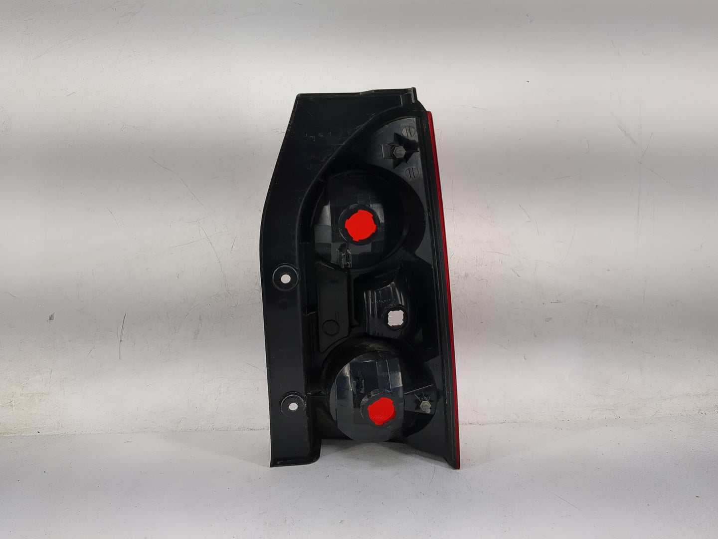 2005-2015 Nissan Xterra Tail Light Assembly Passenger Right OEM P/N:949-602 Fits OEM Used Auto Parts - Oemusedautoparts1.com