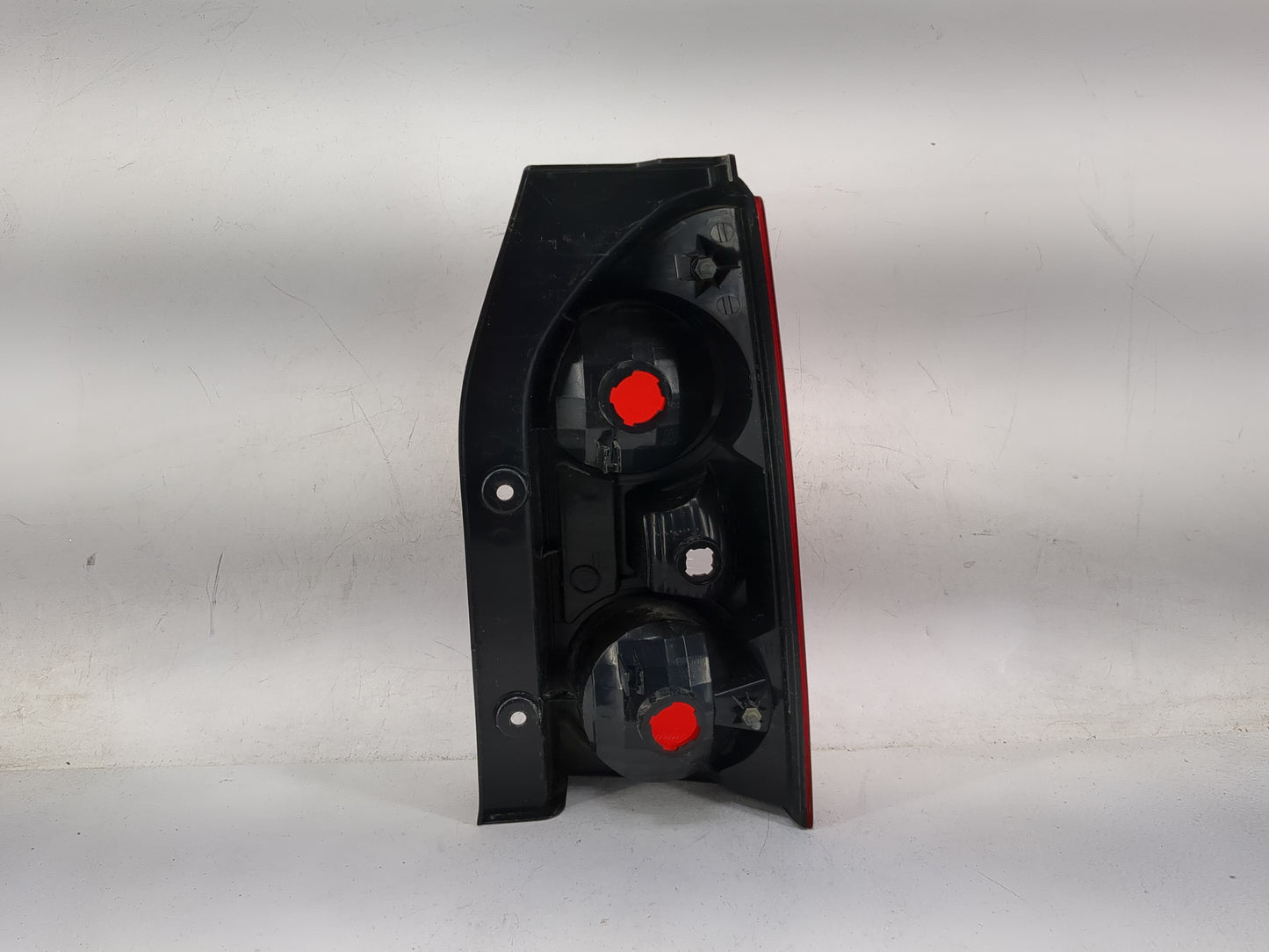 2005-2015 Nissan Xterra Tail Light Assembly Passenger Right OEM P/N:949-602 Fits OEM Used Auto Parts - Oemusedautoparts1.com