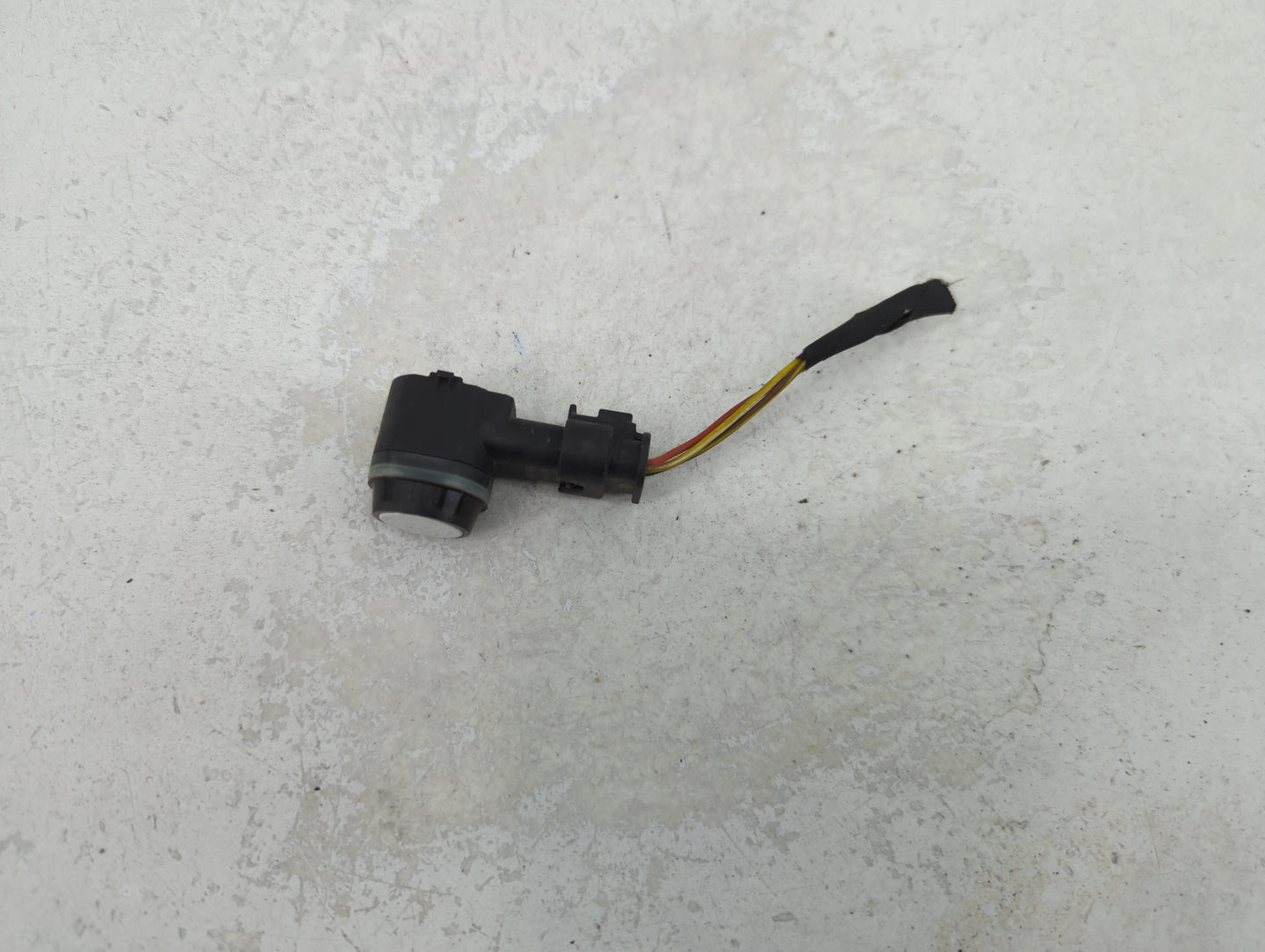 2012 Porsche Cayenne Front Park Assist Sensor White - Oemusedautoparts1.com