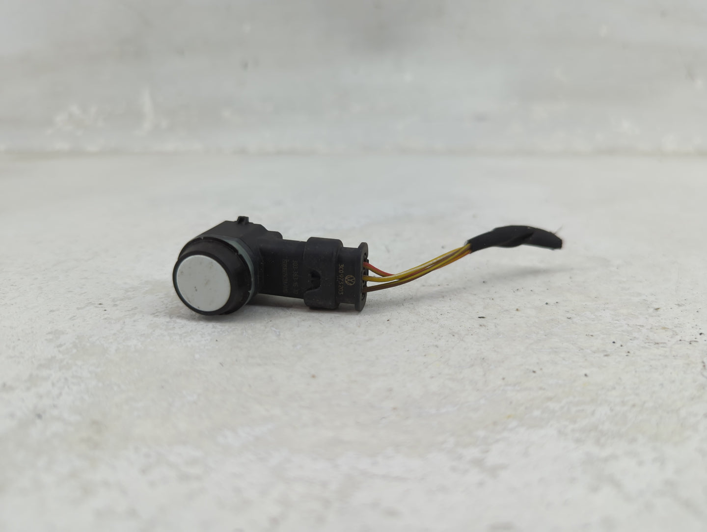 2012 Porsche Cayenne Front Park Assist Sensor White - Oemusedautoparts1.com