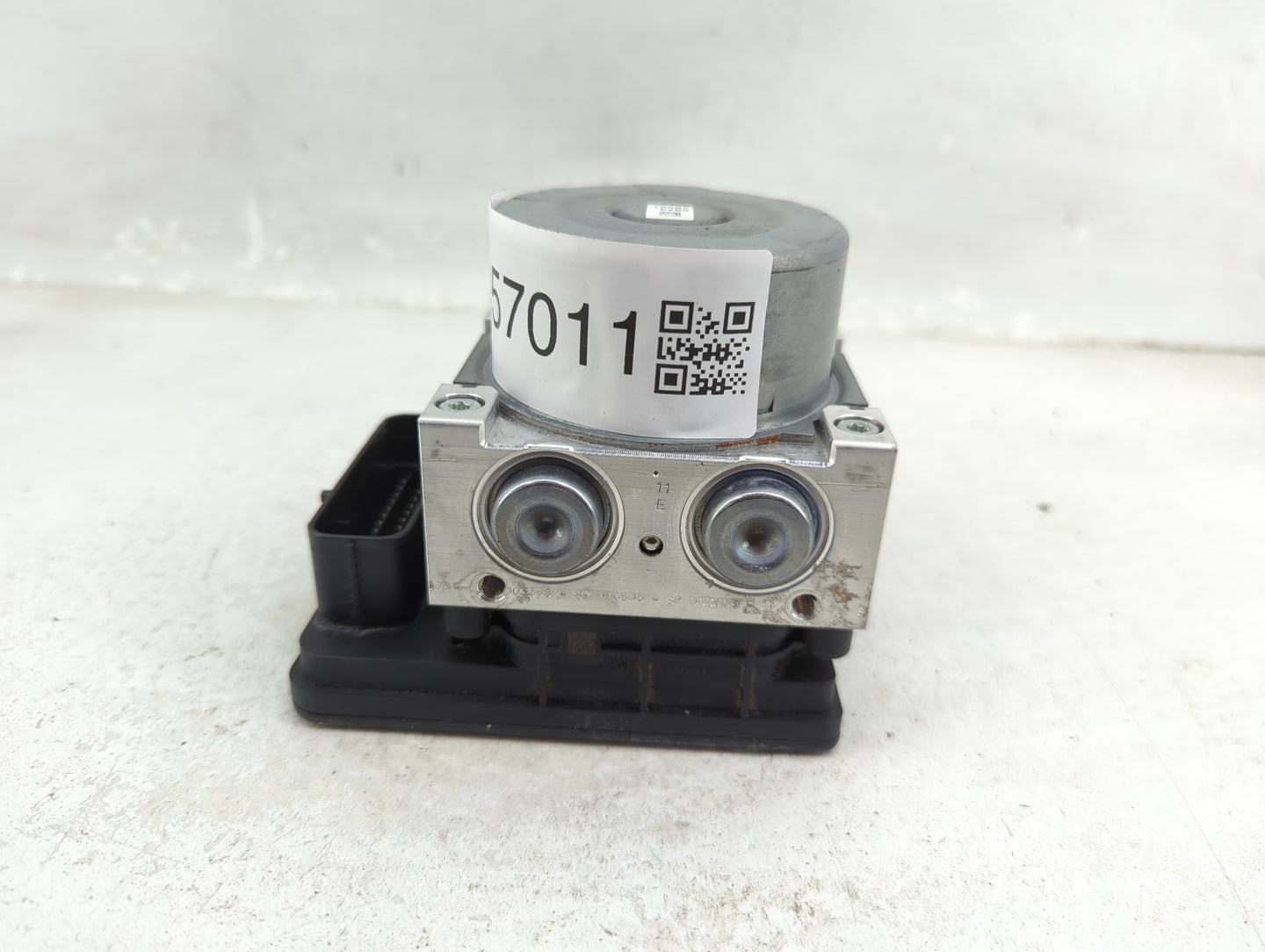 2011-2012 Porsche Cayenne ABS Pump Control Module Replacement Fits Fits 2011 2012 OEM Used Auto Parts - Oemusedautoparts1.co