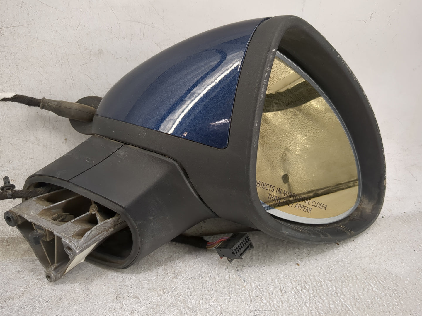 2012 Porsche Cayenne Passenger Side View Mirror - Right Door Mirror OEM Used - Oemusedautoparts1.com