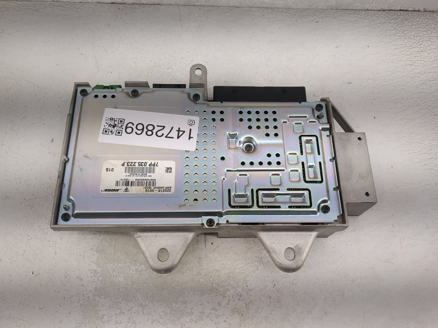 2011-2016 Porsche Cayenne Radio Speaker Amplifier - Oemusedautoparts1.com