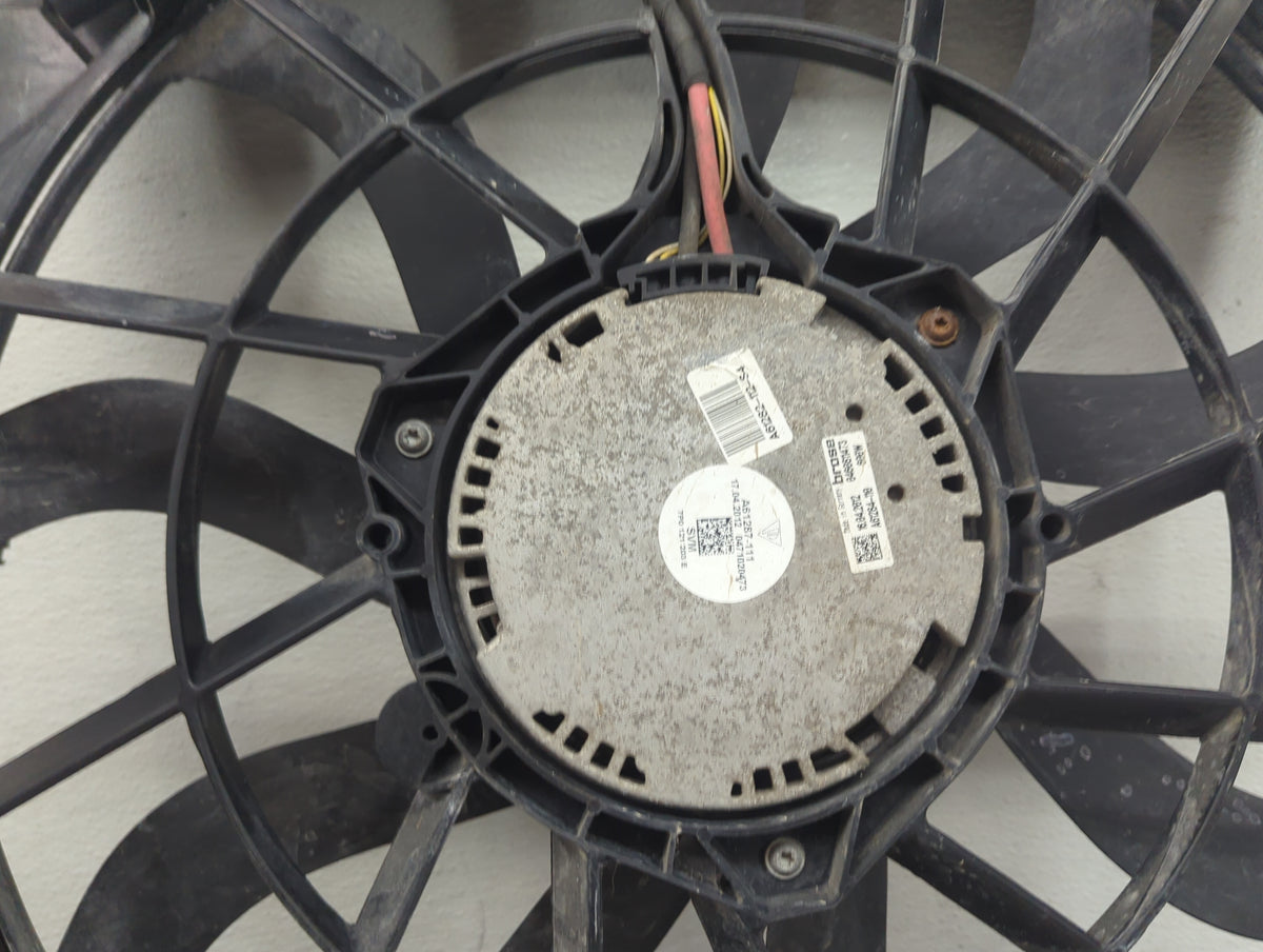 2011-2018 Porsche Cayenne Electric Radiator Cooling Fan Motor Assembly P/N:7P0121203F 7L0959455F Fits OEM Used Auto Parts - 