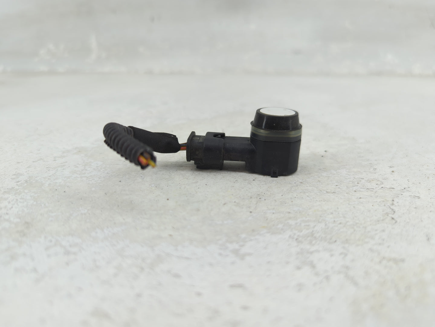2012 Porsche Panamera Front Park Assist Sensor Black 1456402 - Oemusedautoparts1.com