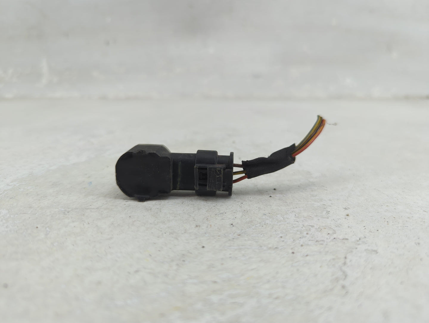 2012 Porsche Panamera Front Park Assist Sensor Silver - Oemusedautoparts1.com