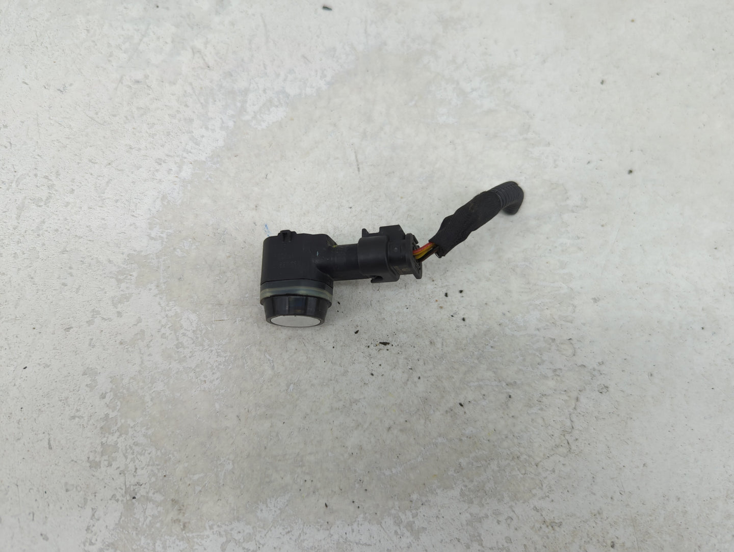 2012 Porsche Panamera Front Park Assist Sensor 1456589 - Oemusedautoparts1.com