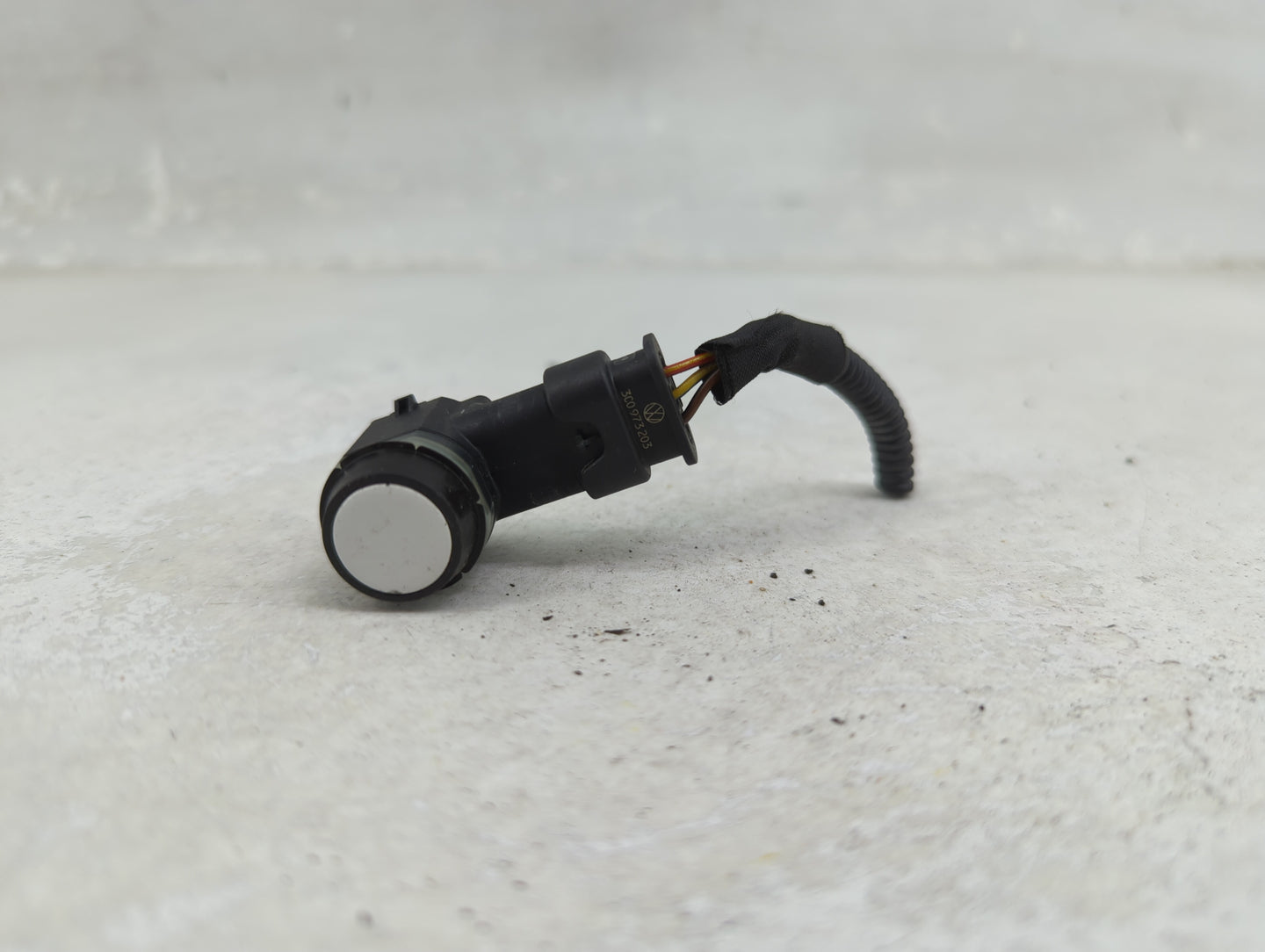2012 Porsche Panamera Front Park Assist Sensor 1456589 - Oemusedautoparts1.com