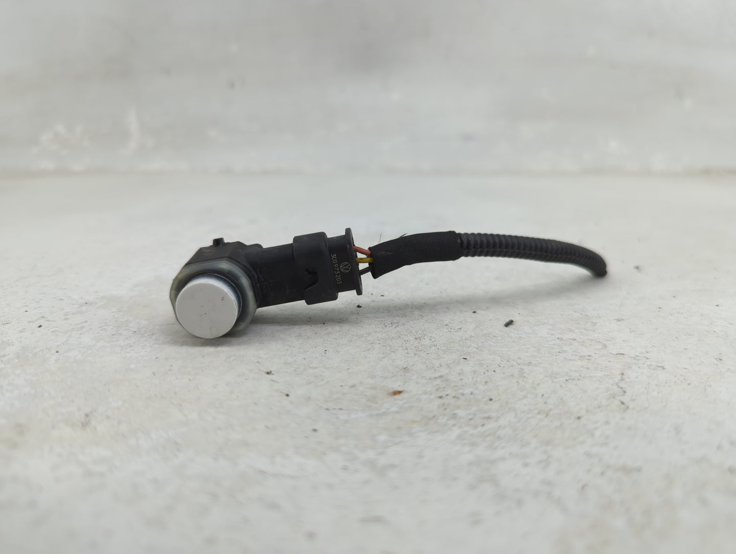 2012 Porsche Panamera Front Park Assist Sensor Black - Oemusedautoparts1.com
