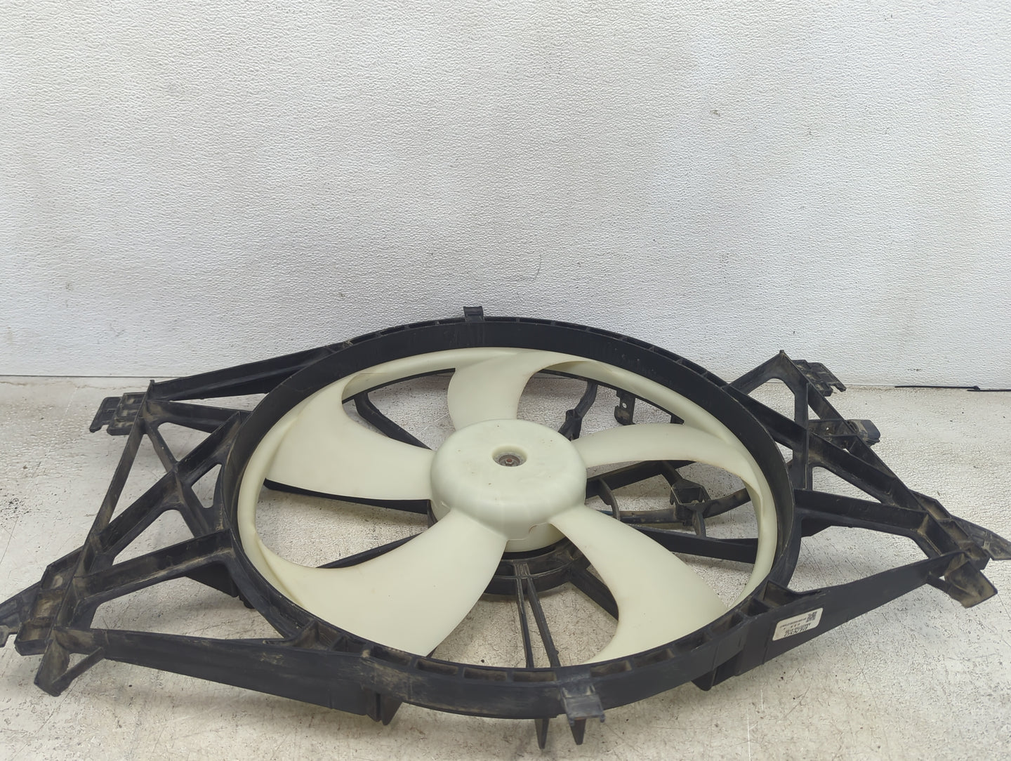 2011-2022 Ram 1500 Electric Radiator Cooling Fan Motor Assembly P/N:AA422750-4189 Fits OEM Used Auto Parts - Oemusedautopart