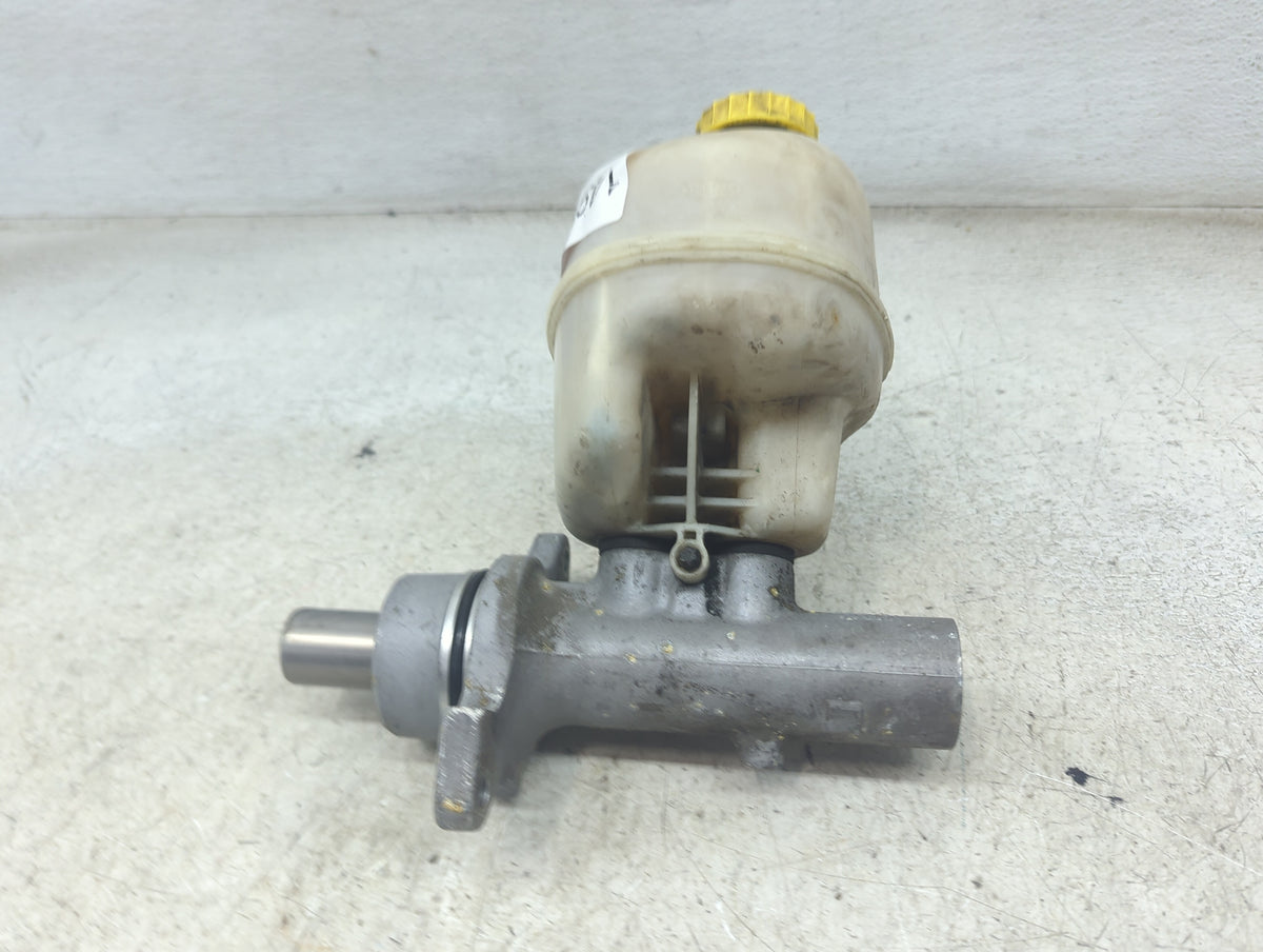 2011-2022 Ram 1500 Brake Master Cylinder 1498405 - Oemusedautoparts1.com