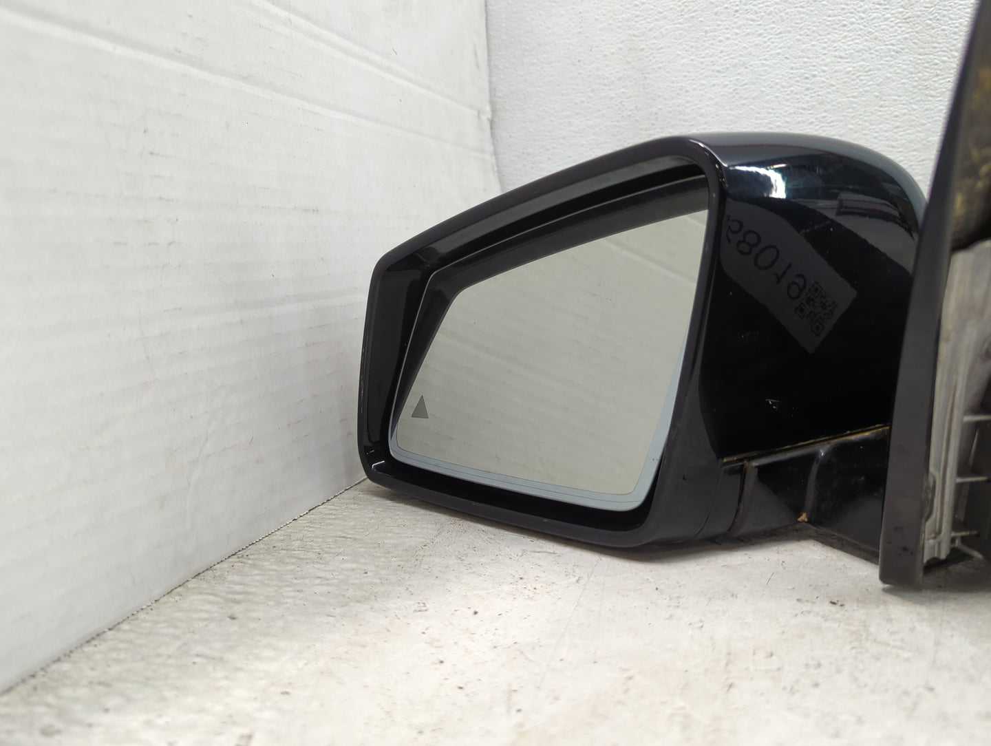 2012 S550 Mercedes Benz Driver Side View Mirror - Left Door Mirror OEM Used - Oemusedautoparts1.com