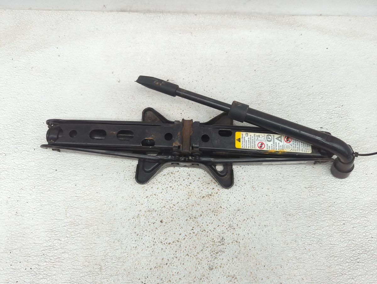 2012 Saturn Vue Spare Scissor Car Jack Black - Oemusedautoparts1.com