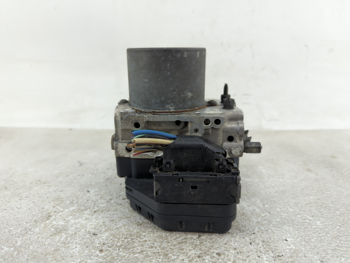 2011-2013 Scion Tc ABS Pump Control Module Replacement P/N:133800-1970 89541-21110, 44540-21050 Fits Fits 2011 2012 2013 OEM