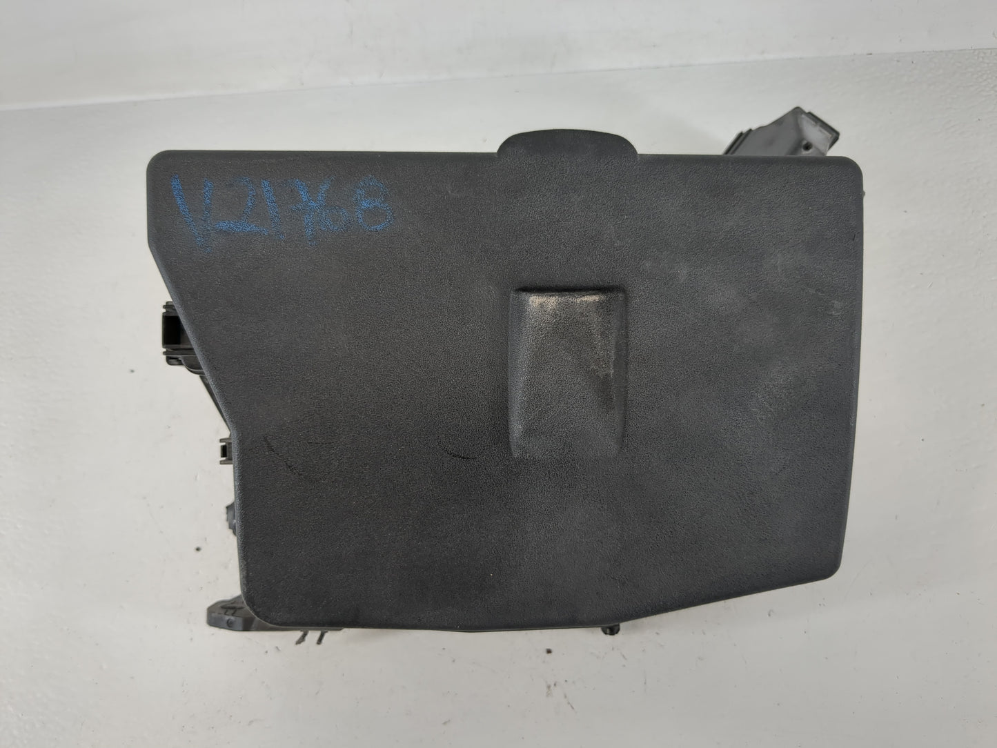2008-2015 Scion Xb Fusebox Fuse Box Panel Relay Module P/N:82662-12450 Fits Fits 2008 2009 2010 2011 2012 2013 2014 2015 OEM