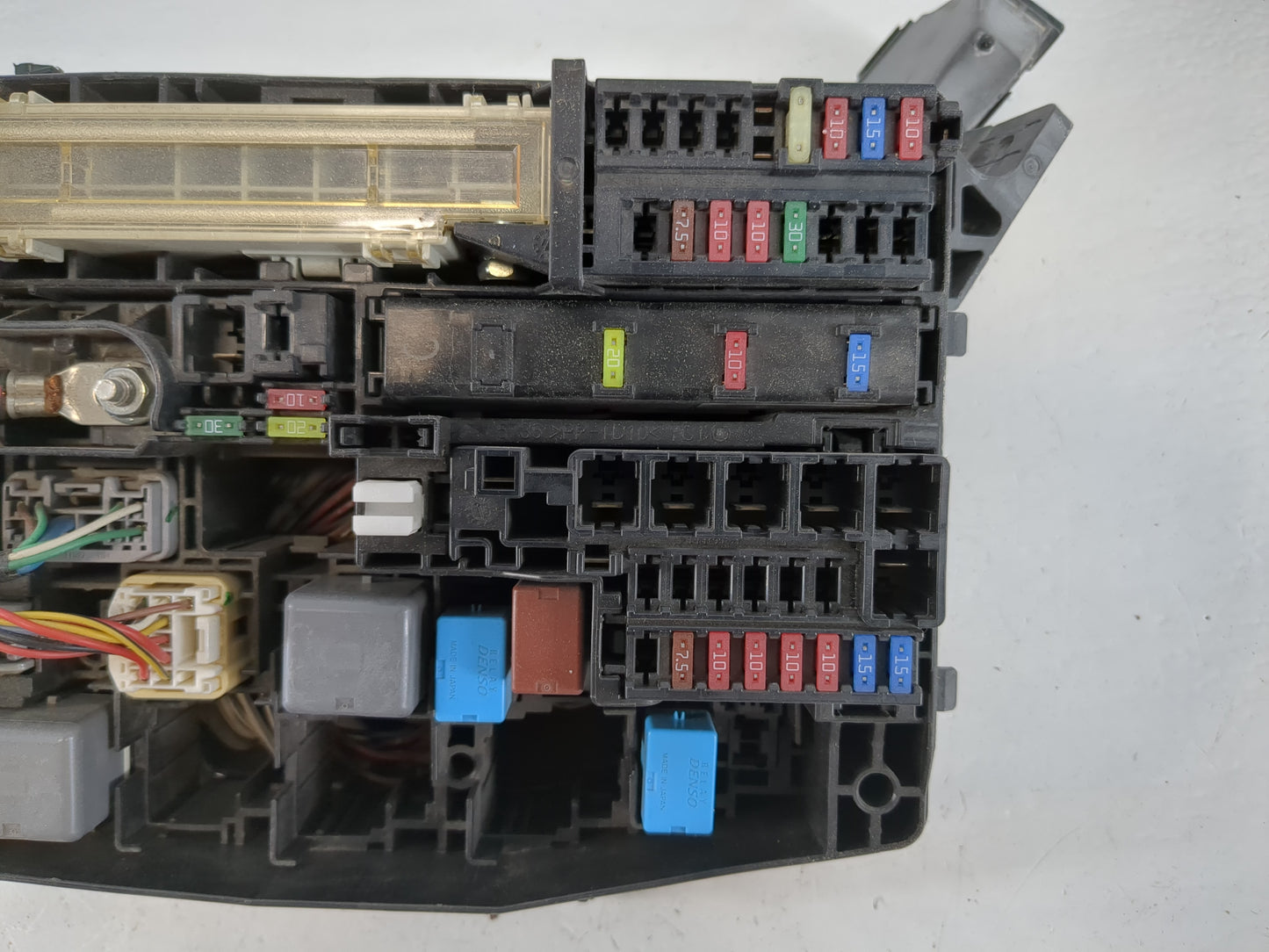 2008-2015 Scion Xb Fusebox Fuse Box Panel Relay Module P/N:82662-12450 Fits Fits 2008 2009 2010 2011 2012 2013 2014 2015 OEM