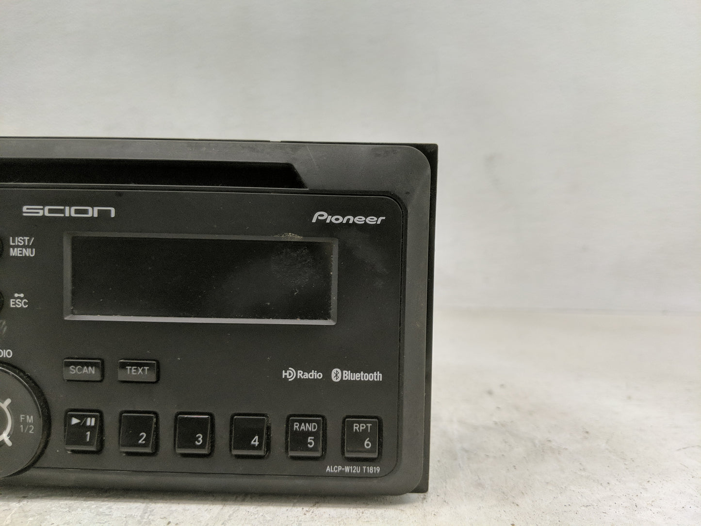 2012 Scion Xb Radio AM FM Cd Player Receiver Replacement P/N:PT546-00120 Fits OEM Used Auto Parts - Oemusedautoparts1.com