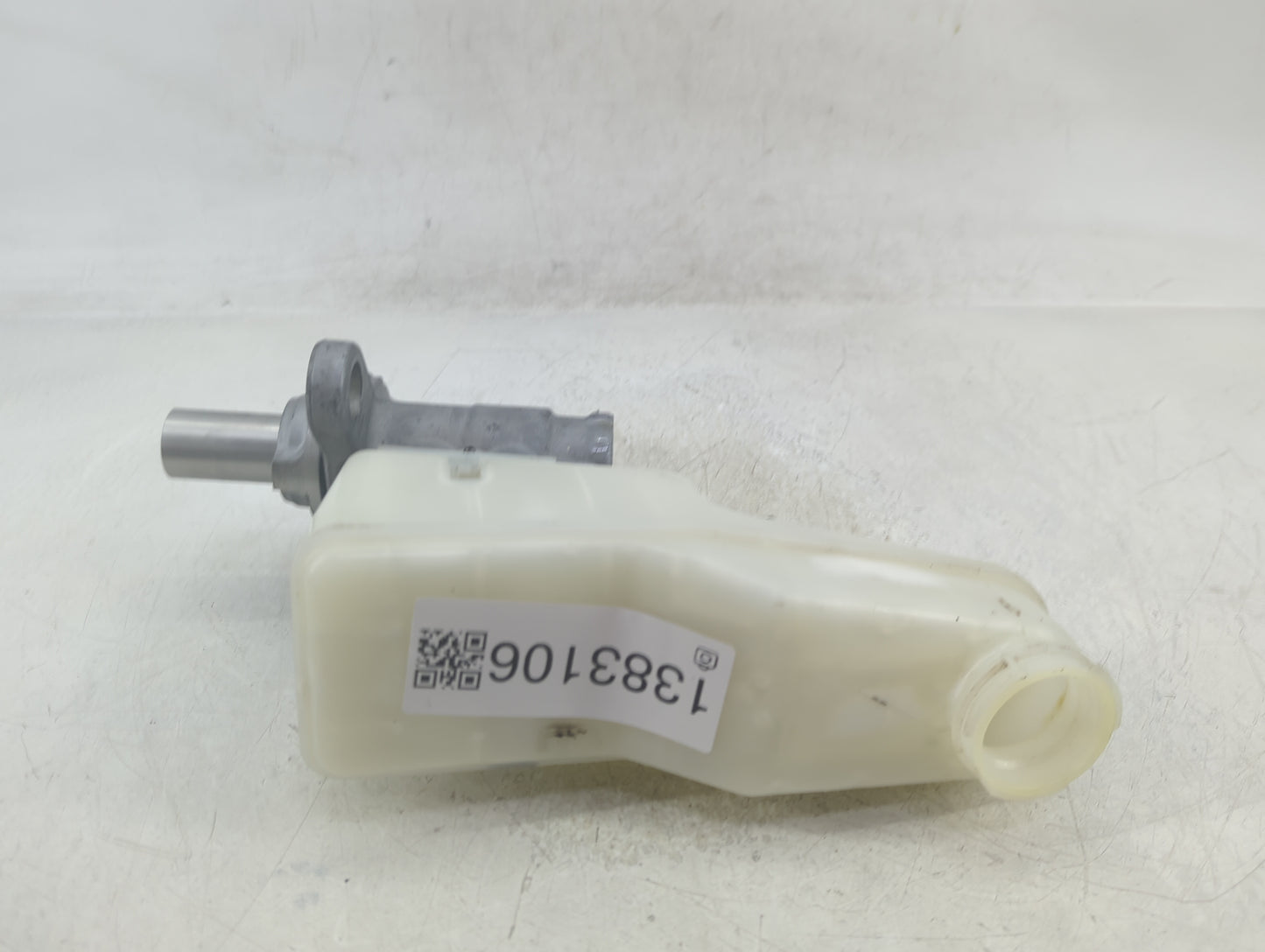 2008-2012 Scion Xb Brake Master Cylinder 1383106 - Oemusedautoparts1.com