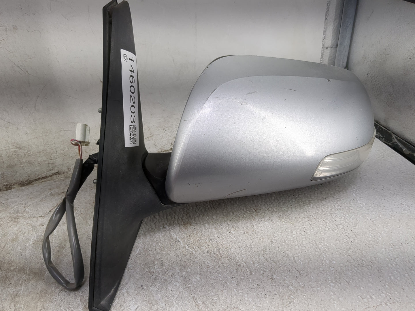 2008-2015 Scion Xb Driver Side View Mirror - Left Door Mirror OEM Used - Oemusedautoparts1.com