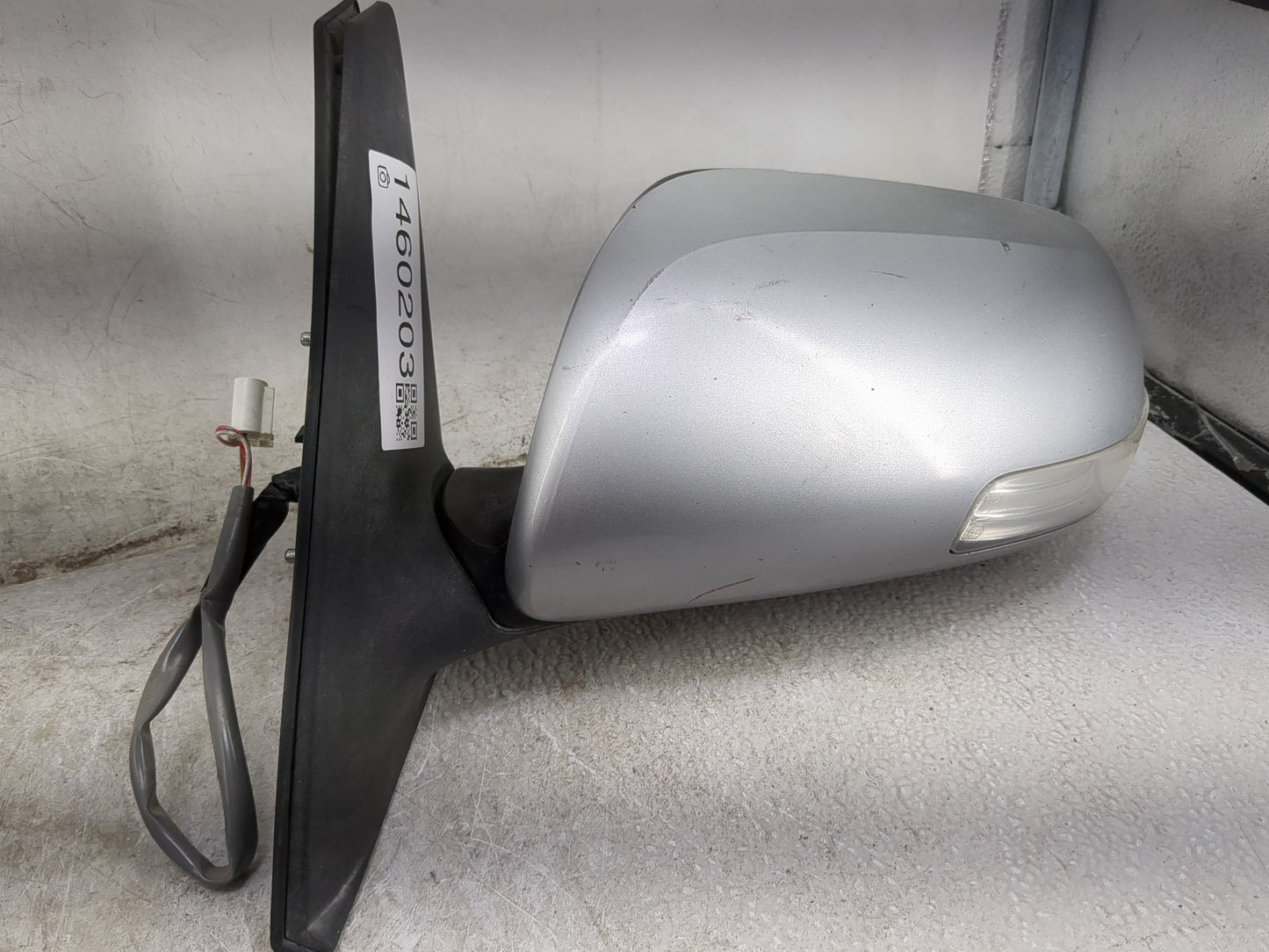 2008-2015 Scion Xb Driver Side View Mirror - Left Door Mirror OEM Used - Oemusedautoparts1.com