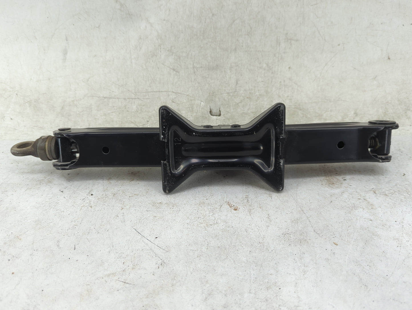 2012 Scion Xb Spare Scissor Car Jack - Oemusedautoparts1.com