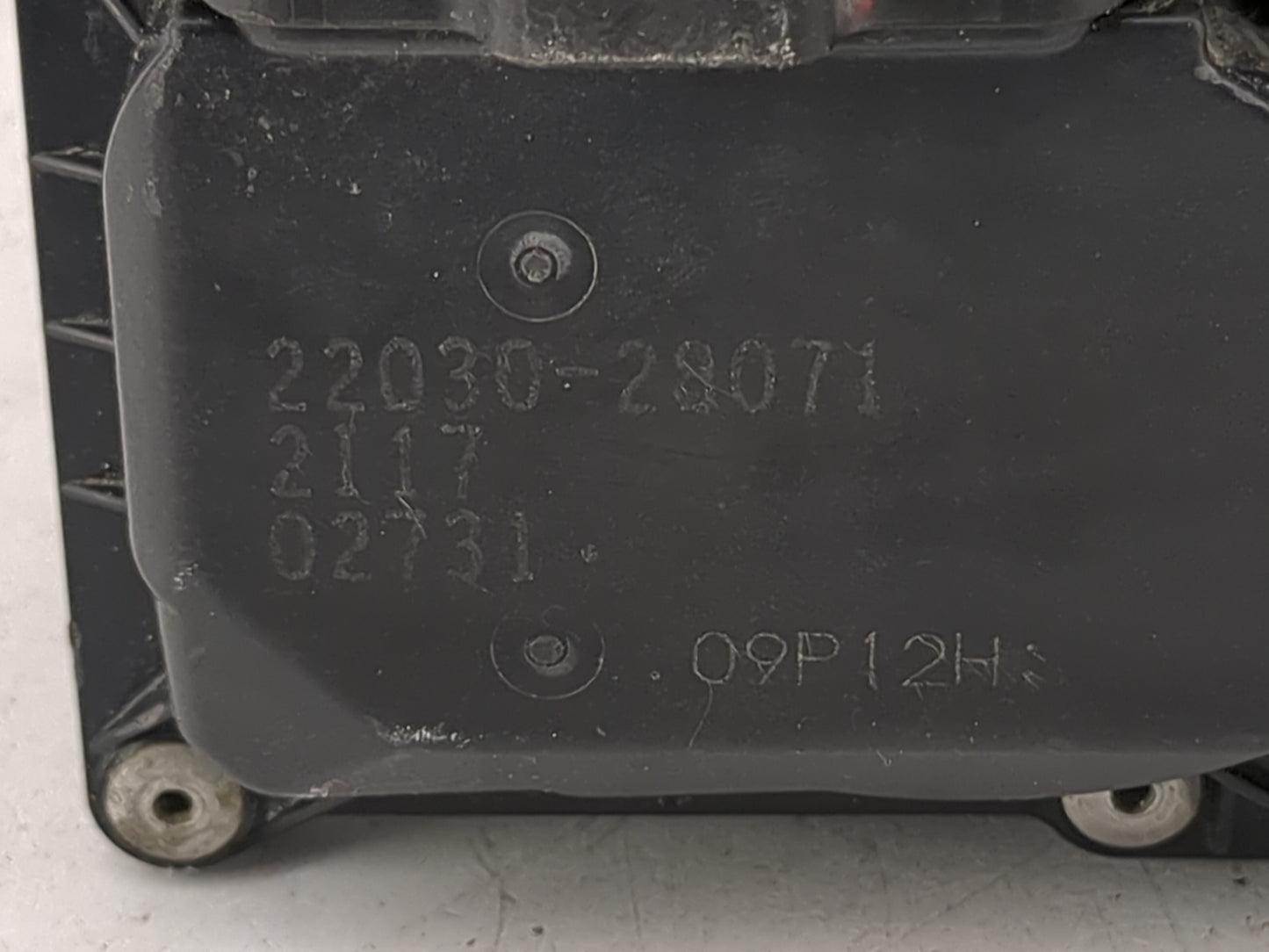 2008-2015 Scion Xb Throttle Body P/N:22030-28071 Fits Fits 2006 2007 2008 2009 2010 2011 2012 2013 2014 2015 OEM Used Auto P