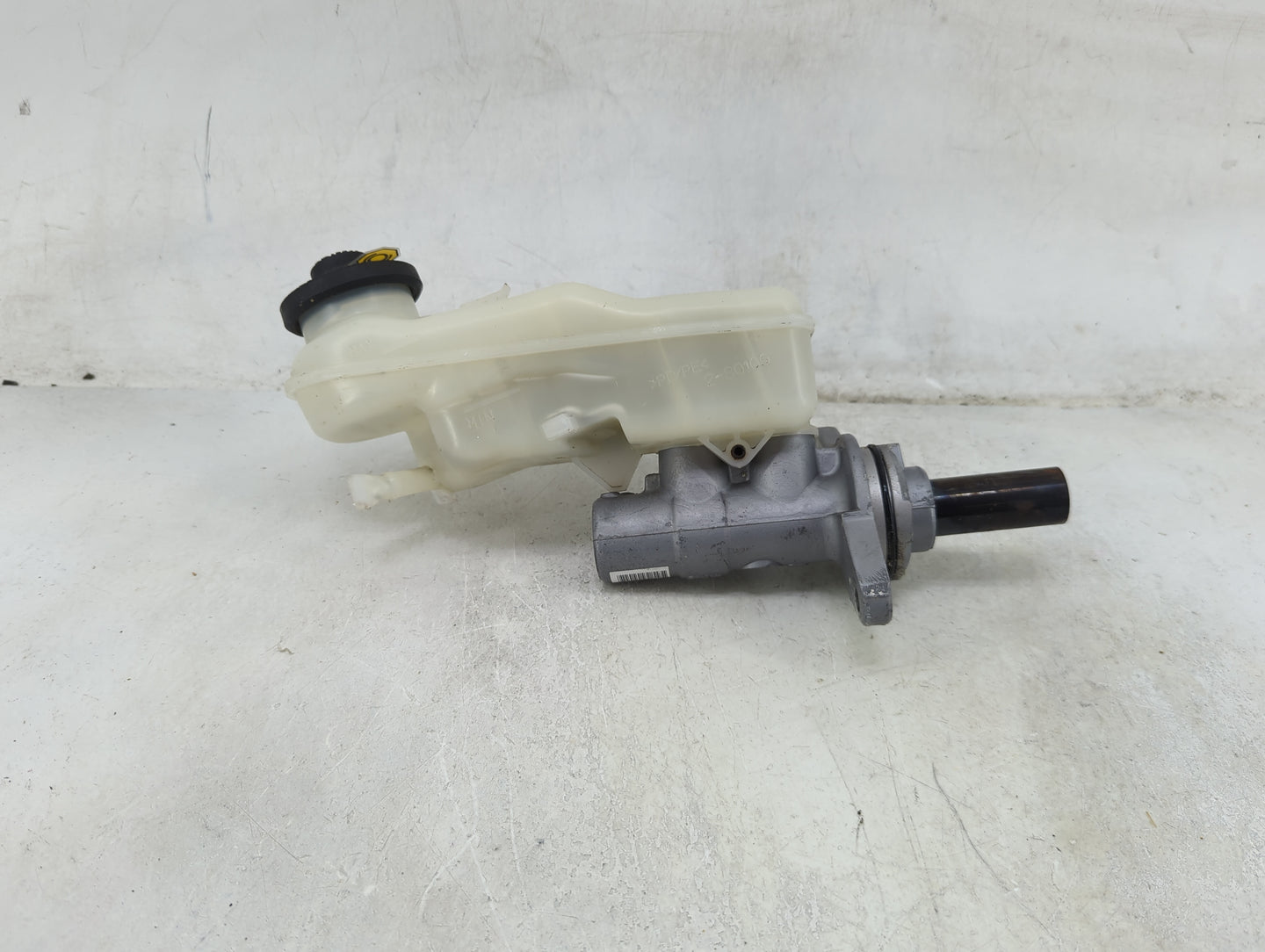 2008-2012 Scion Xb Brake Master Cylinder 1490517 - Oemusedautoparts1.com