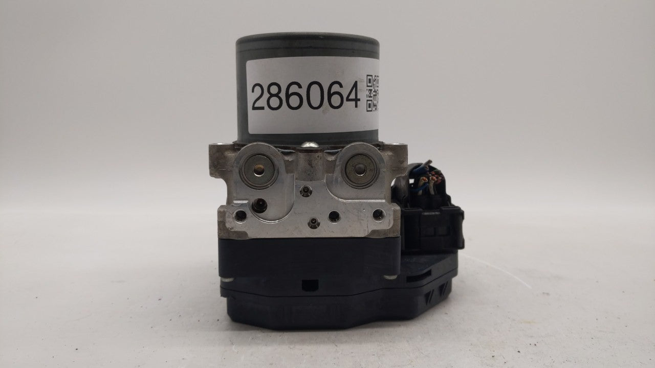 2012 Scion Xb ABS Pump Control Module Replacement P/N:89541-12821 44540-12511 Fits OEM Used Auto Parts - Oemusedautoparts1.c