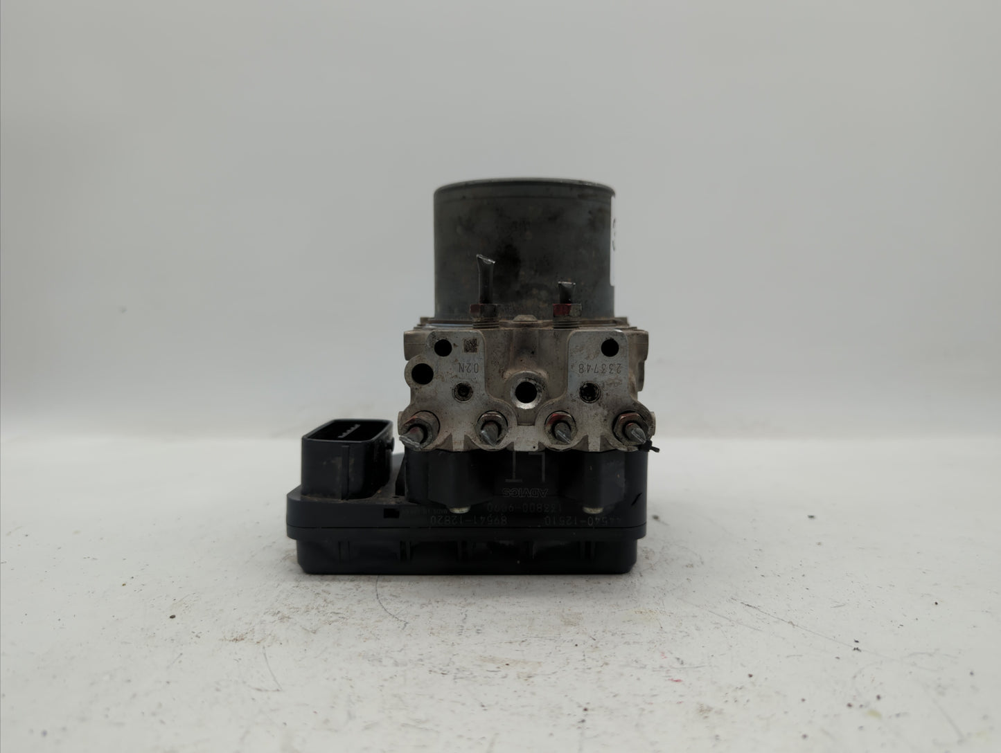 2012 Scion Xb ABS Pump Control Module Replacement P/N:89541-12820 44540-12510 Fits OEM Used Auto Parts - Oemusedautoparts1.c