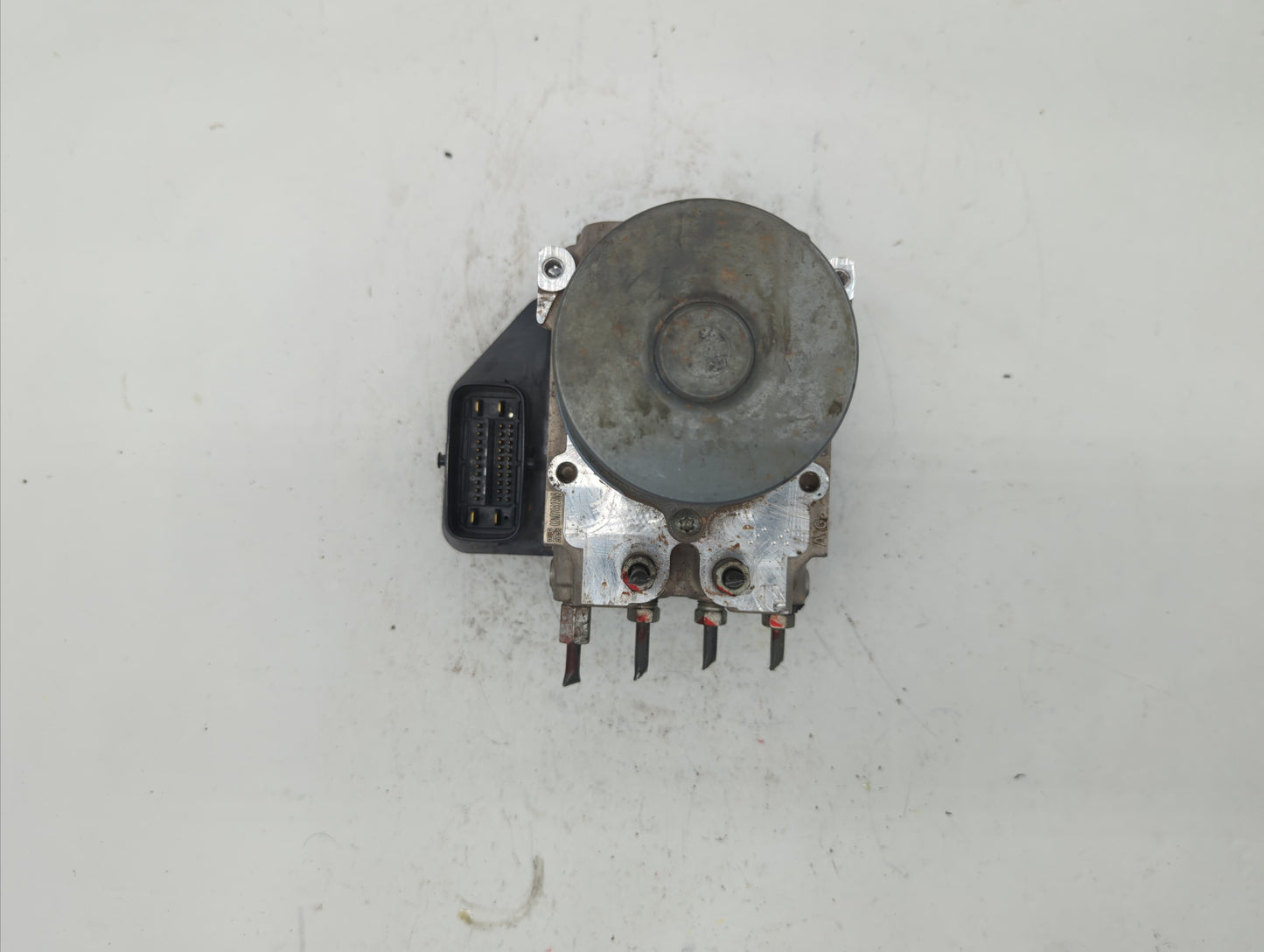 2012 Scion Xb ABS Pump Control Module Replacement P/N:89541-12820 44540-12510 Fits OEM Used Auto Parts - Oemusedautoparts1.c