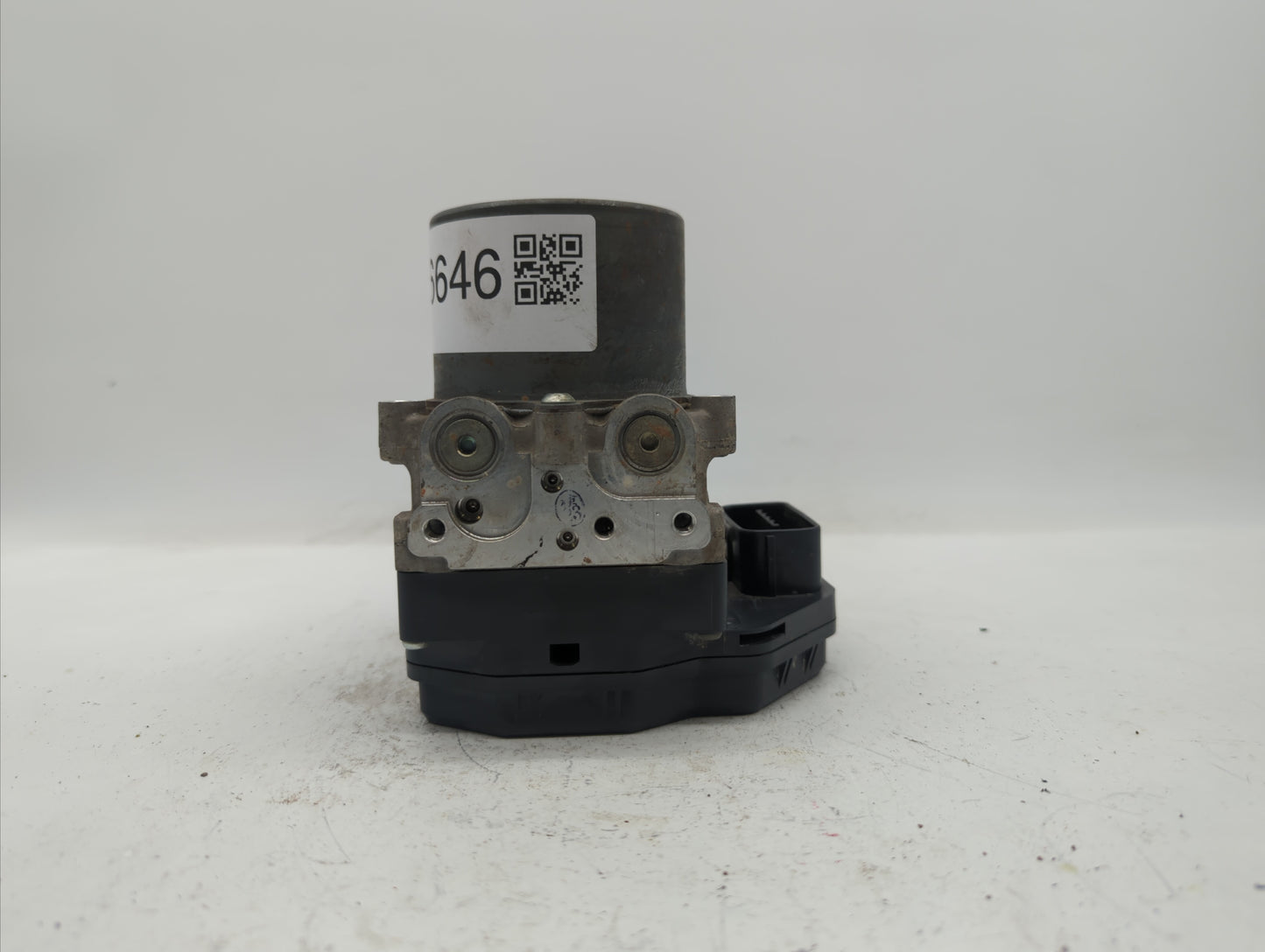 2012 Scion Xb ABS Pump Control Module Replacement P/N:89541-12820 44540-12510 Fits OEM Used Auto Parts - Oemusedautoparts1.c